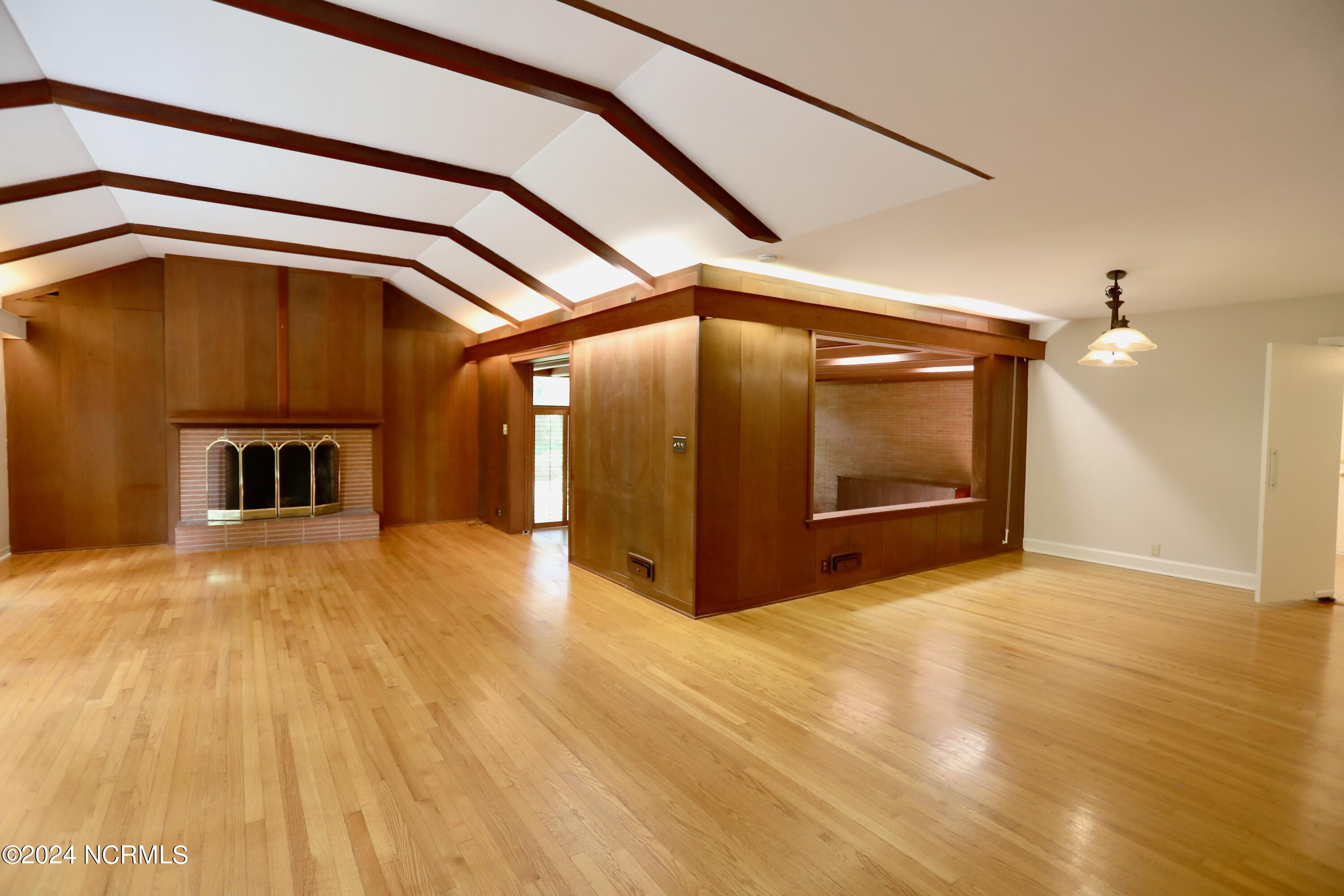 225 Arbutus Road