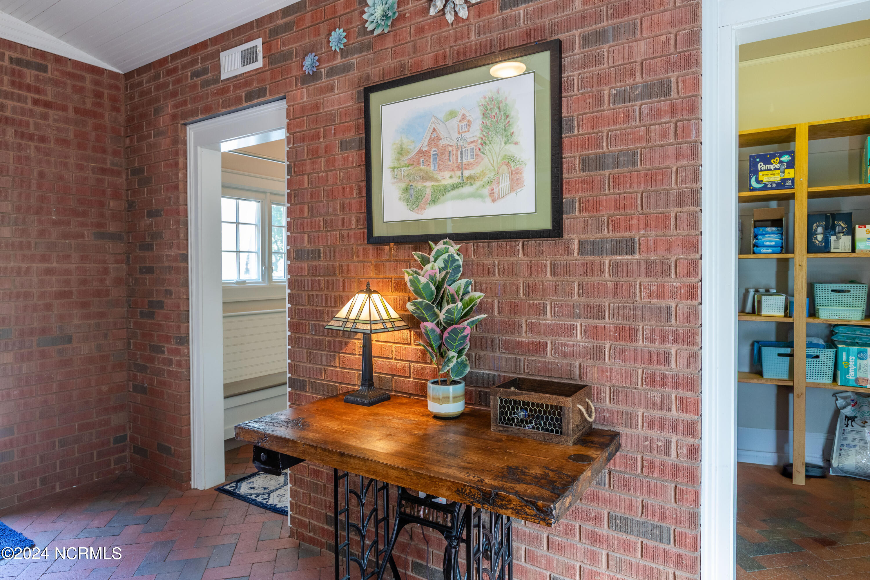 140 Pinegrove Road