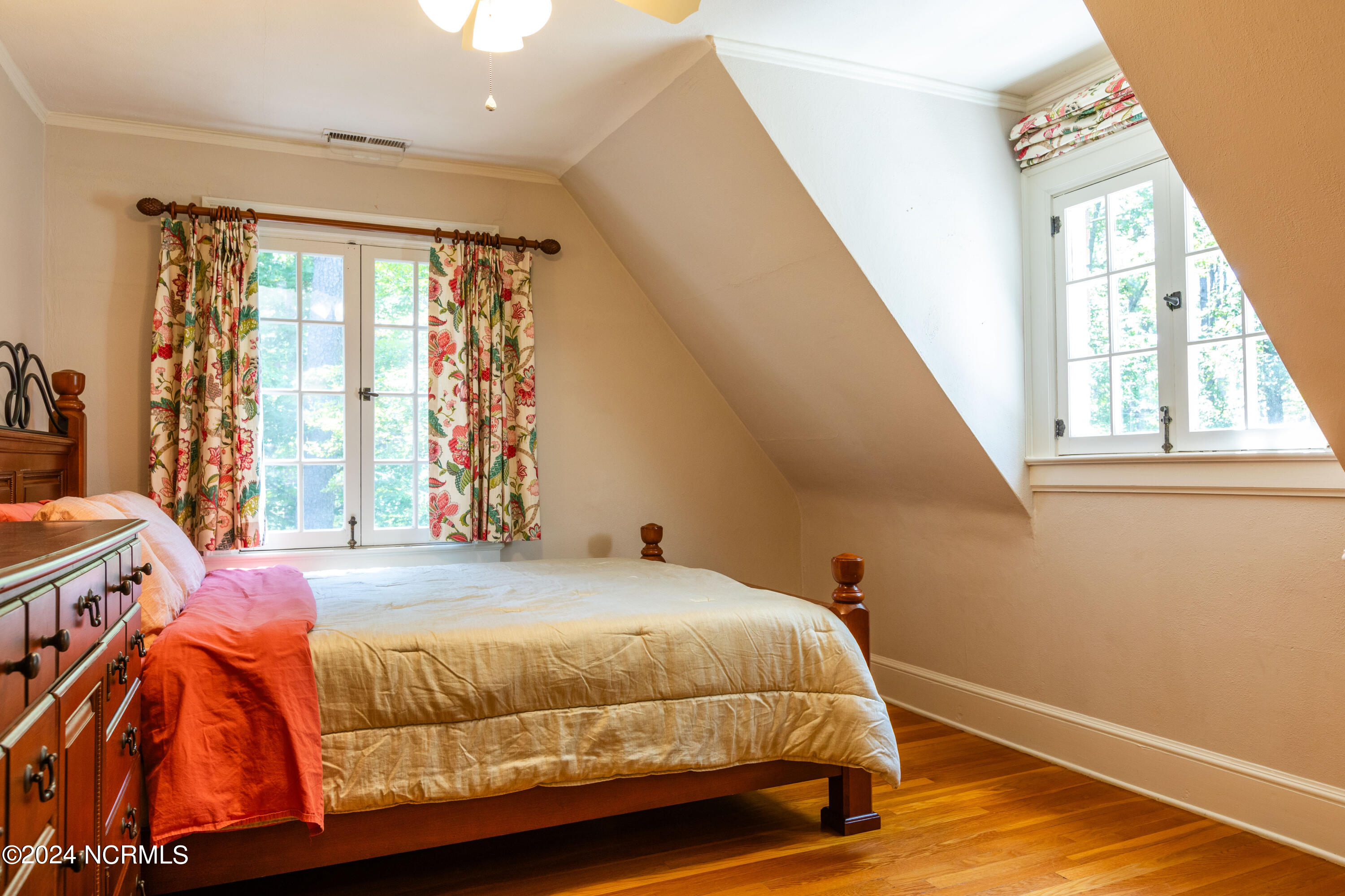 140 Pinegrove Road