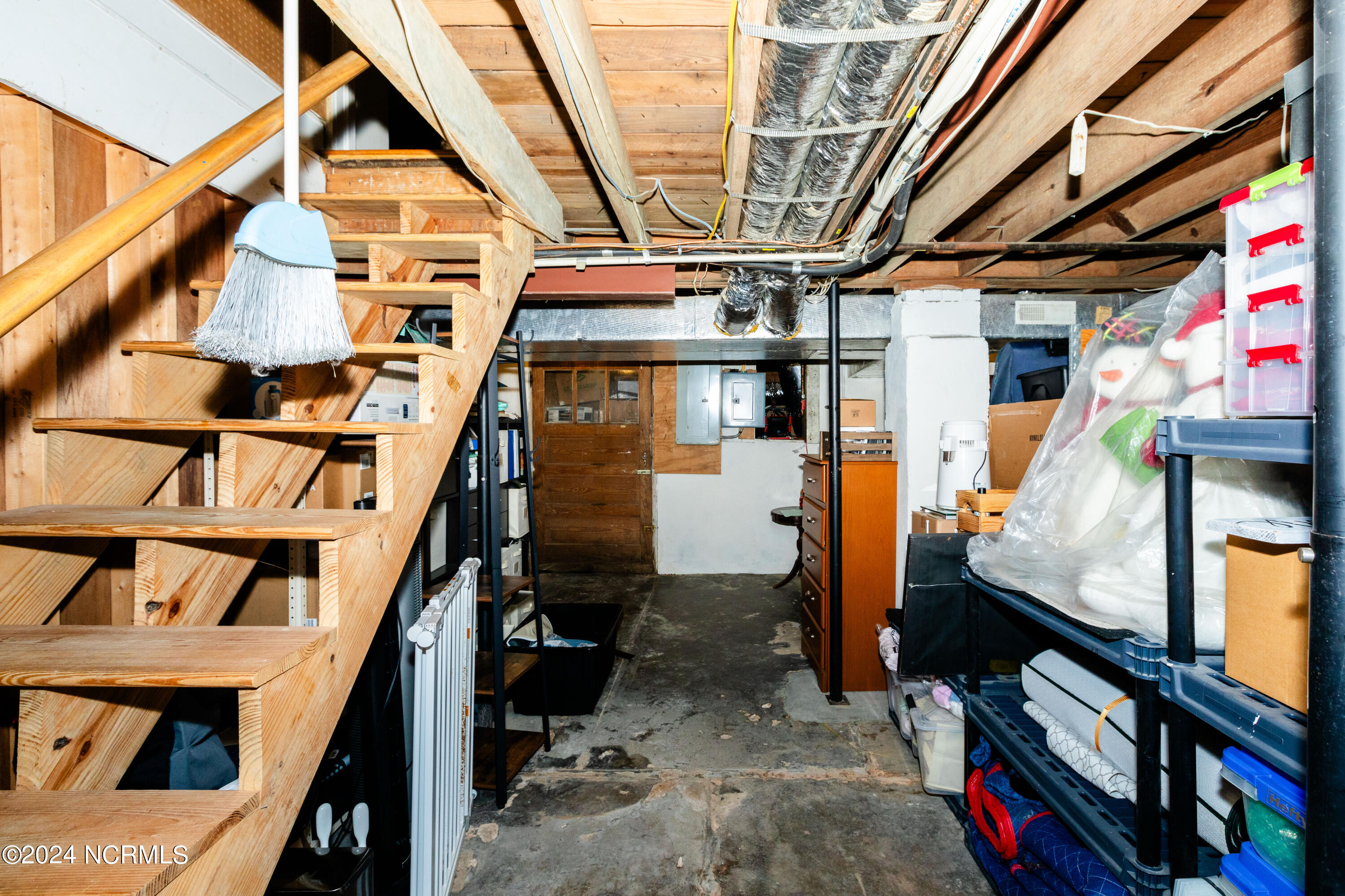 140 Pinegrove Road