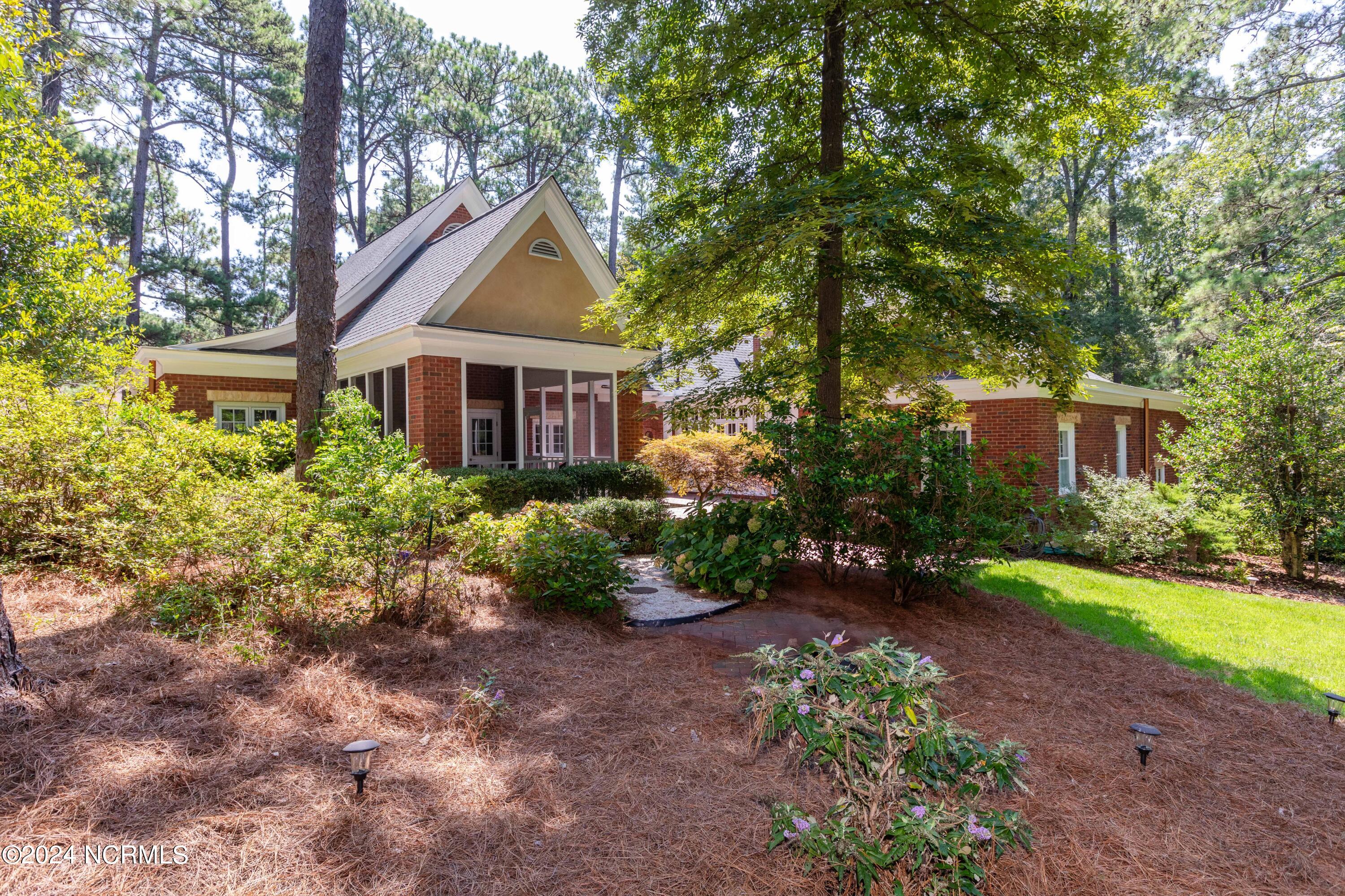 140 Pinegrove Road