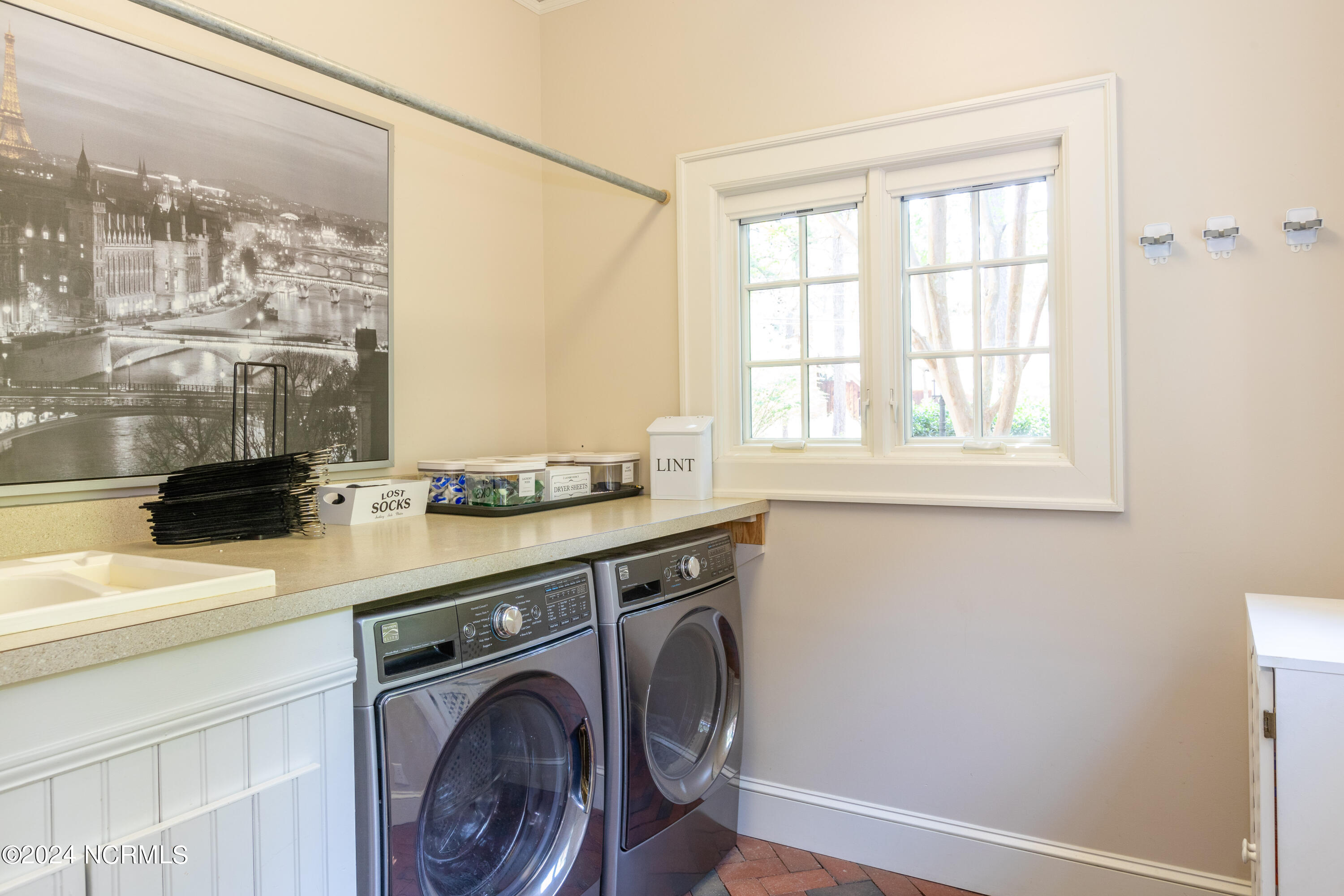 140 Pinegrove Road