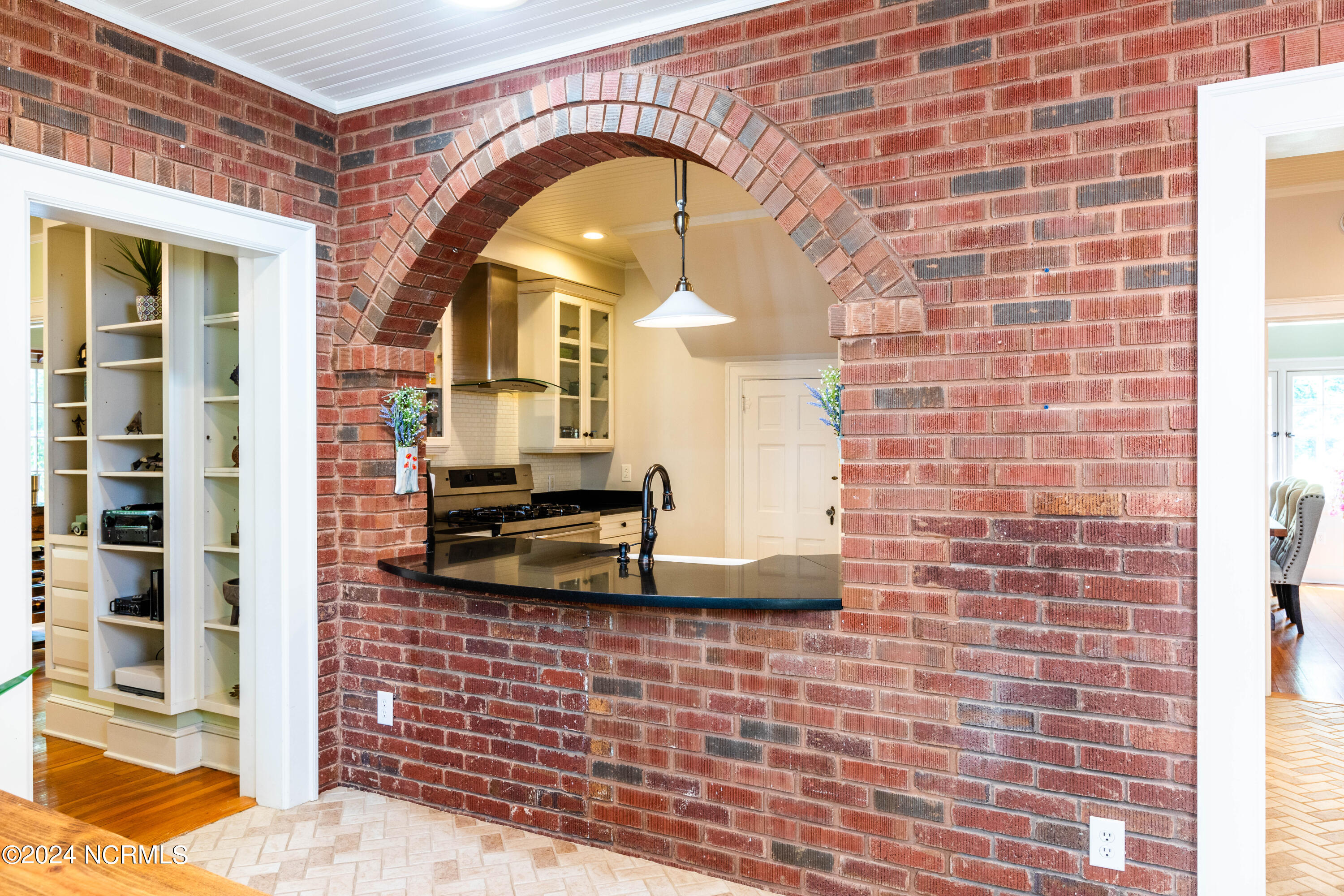 140 Pinegrove Road