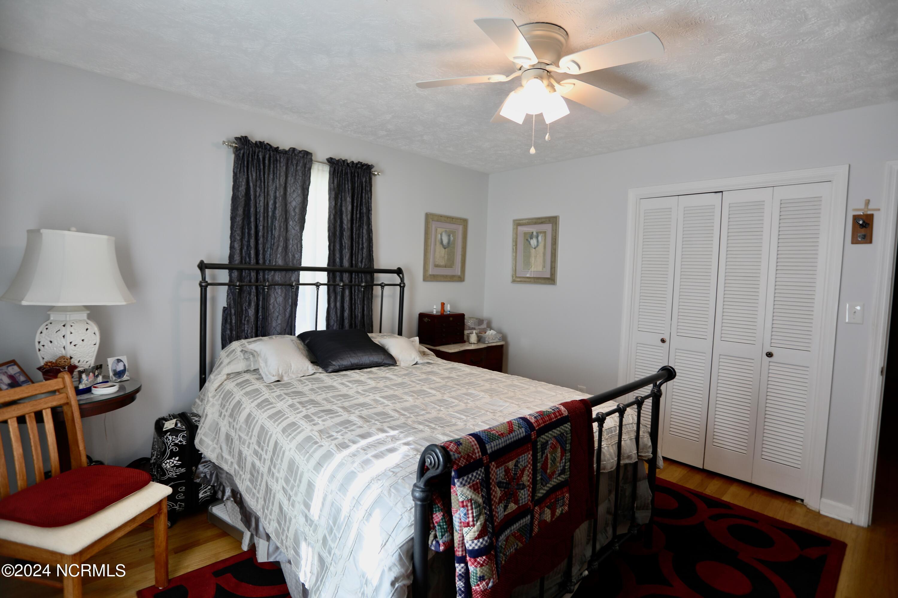 1111 N Glenwood Trail