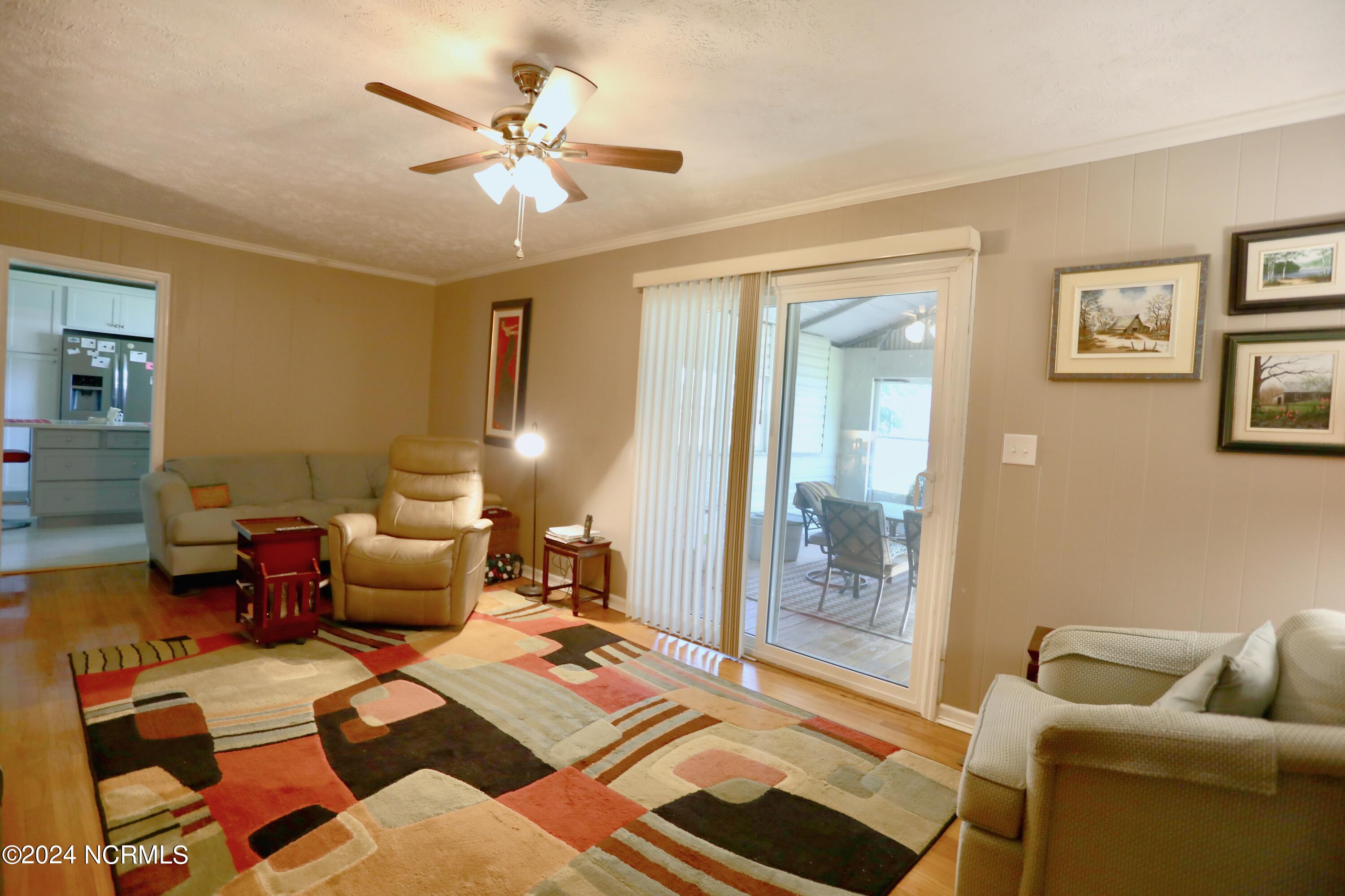 1111 N Glenwood Trail