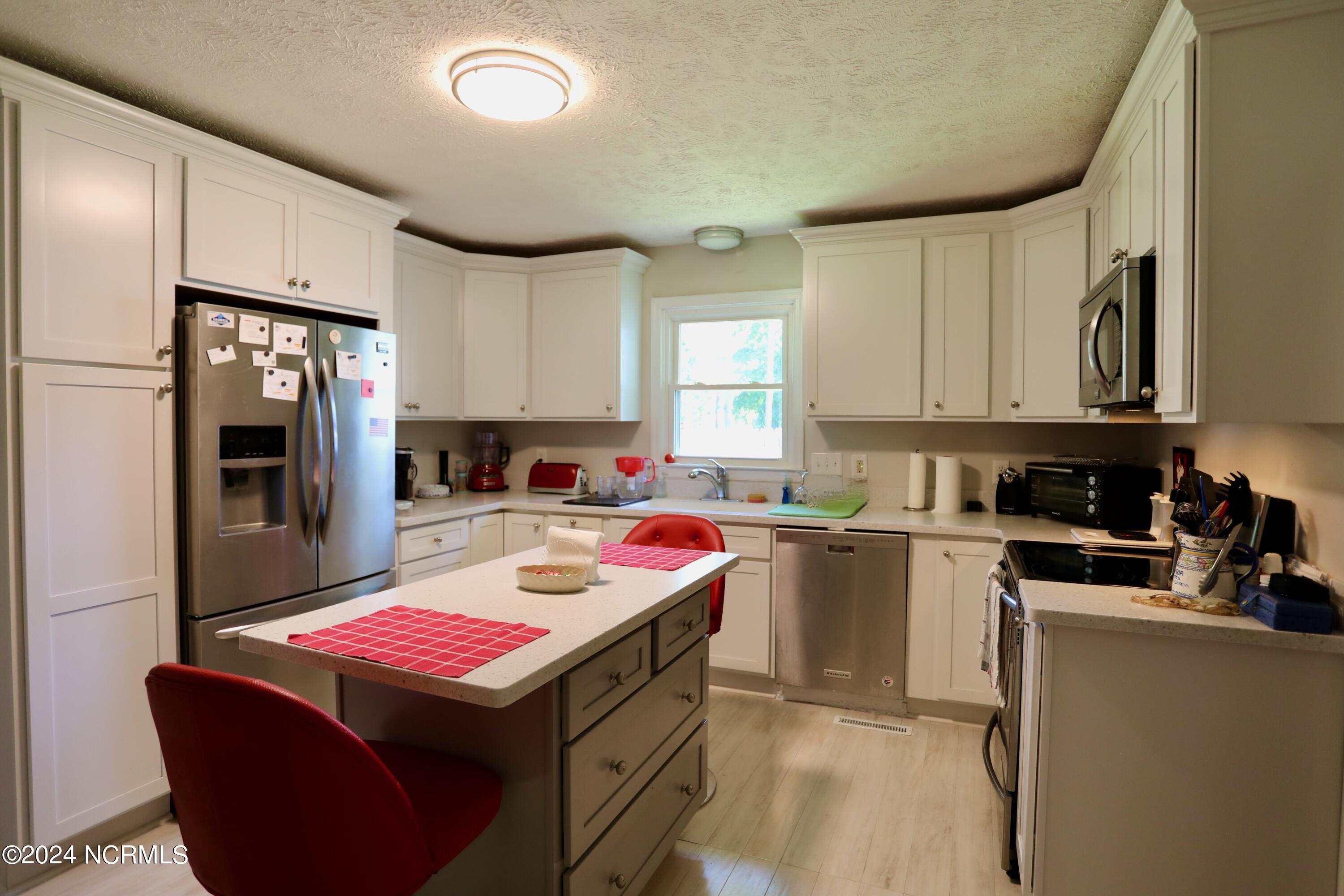 1111 N Glenwood Trail