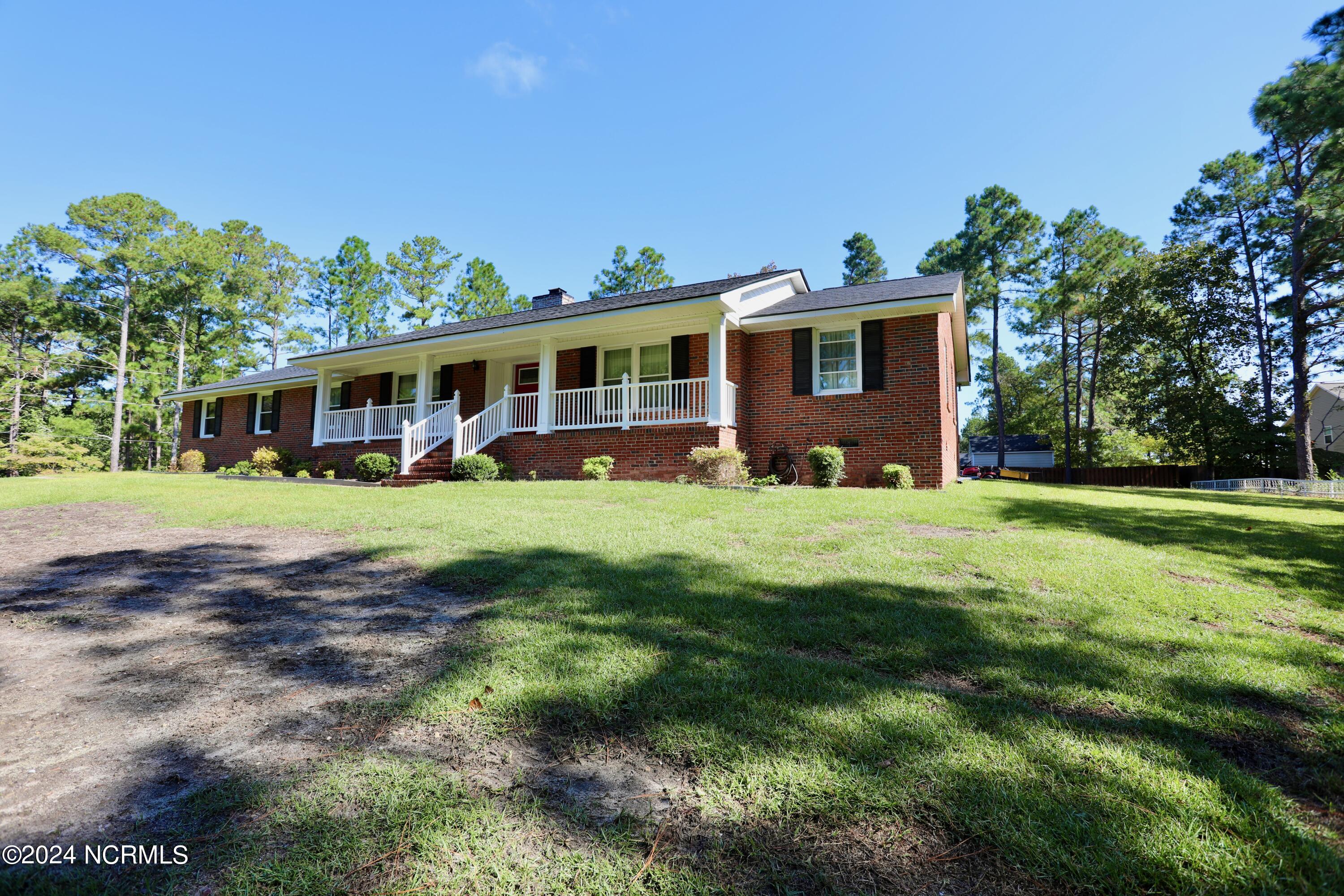 1111 N Glenwood Trail