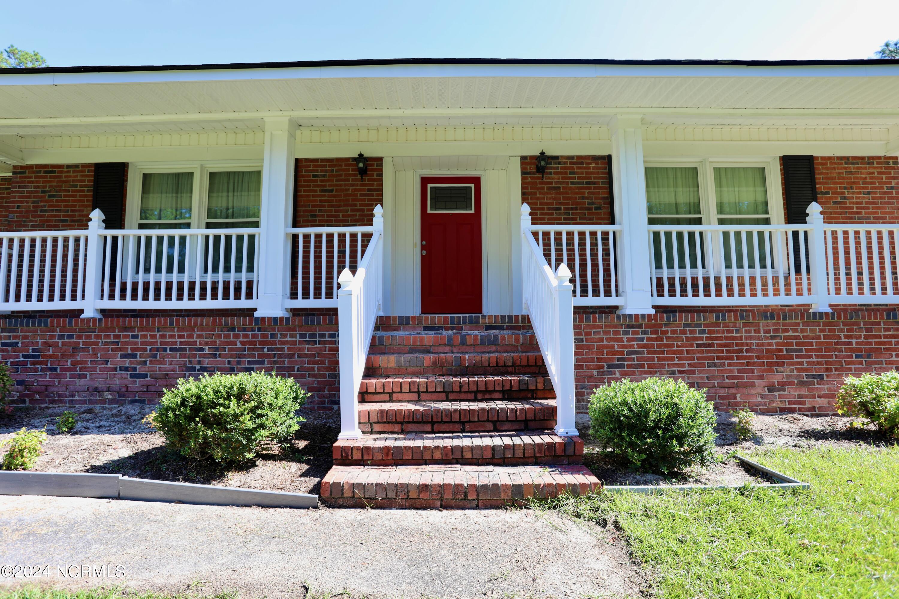 1111 N Glenwood Trail