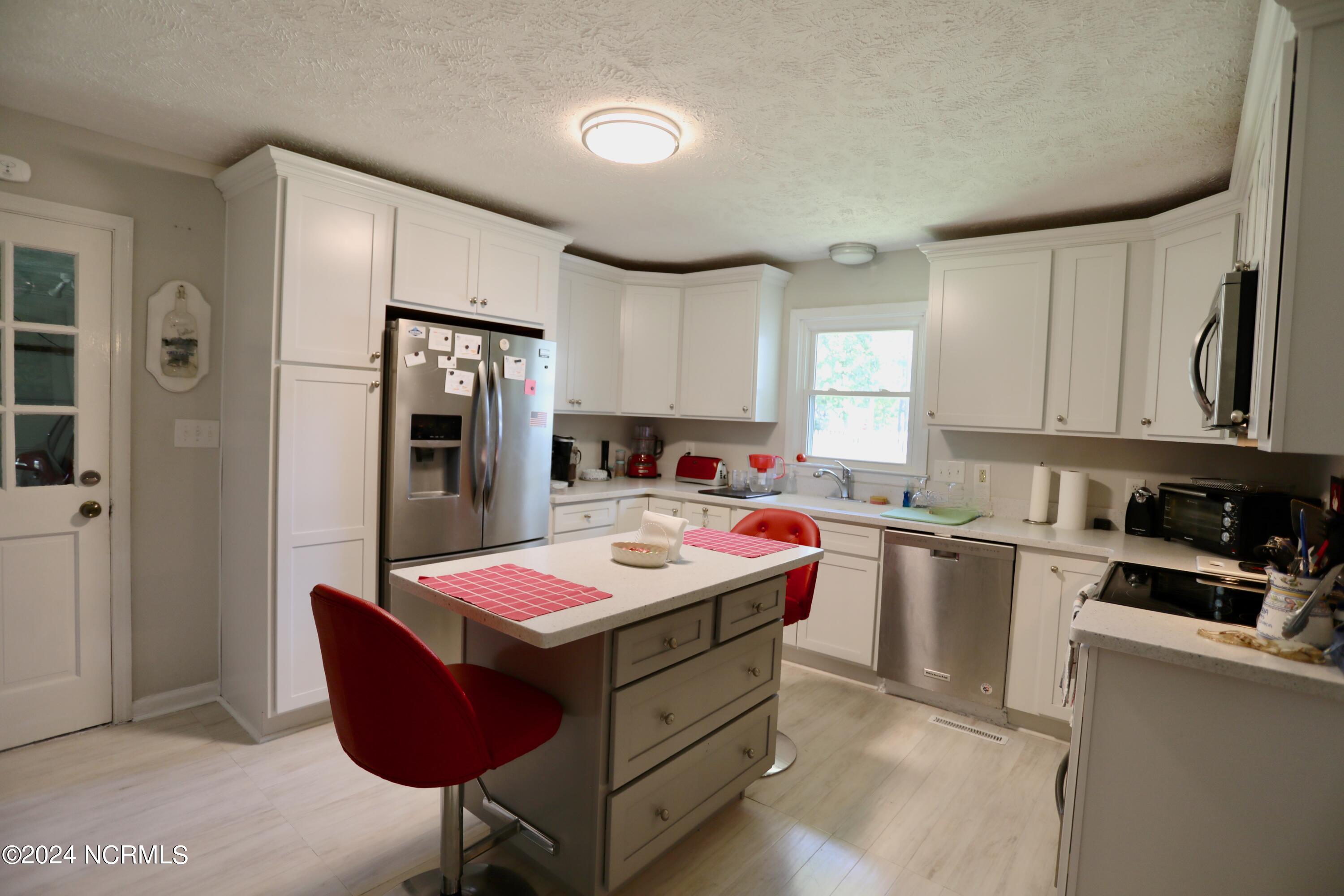 1111 N Glenwood Trail