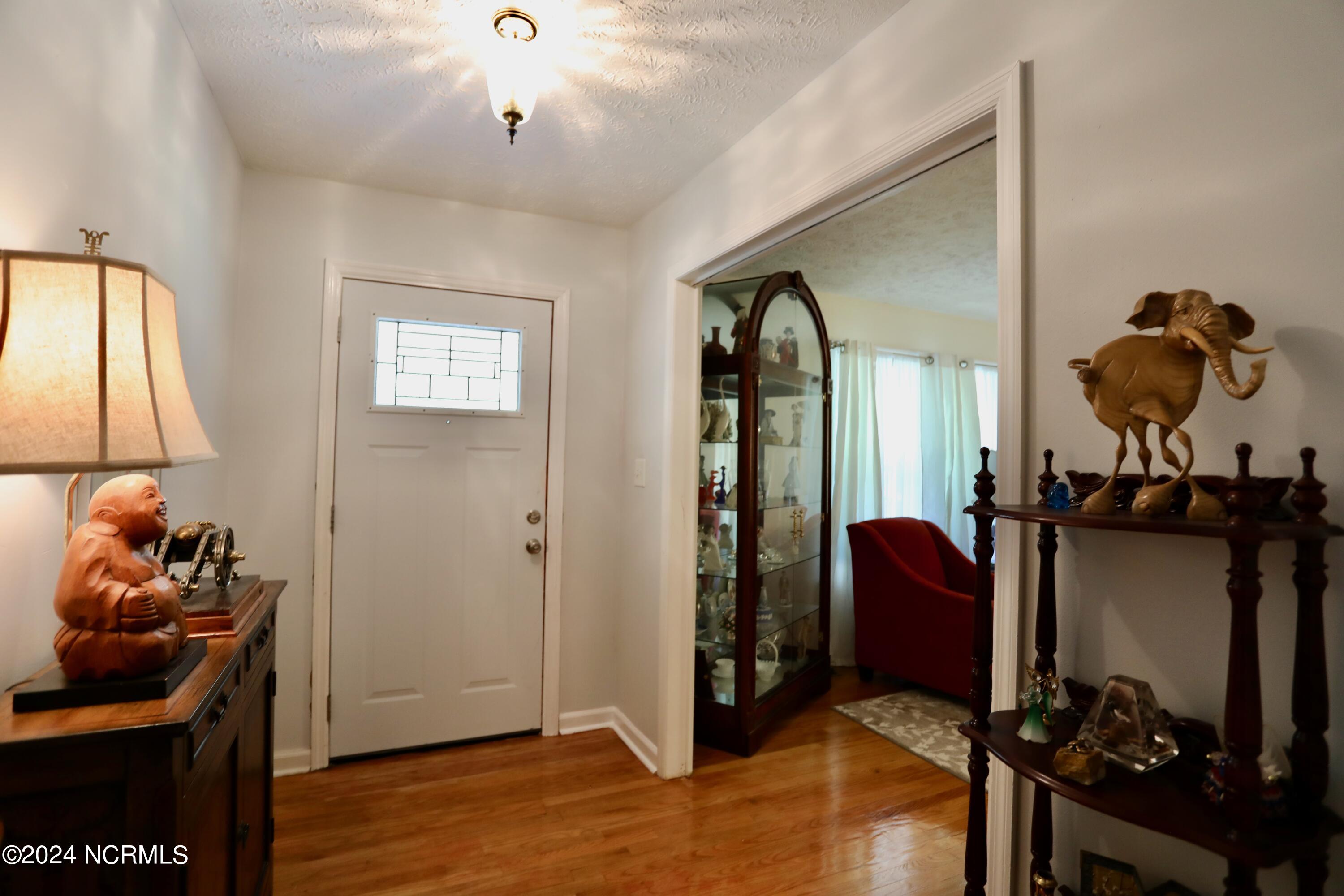 1111 N Glenwood Trail