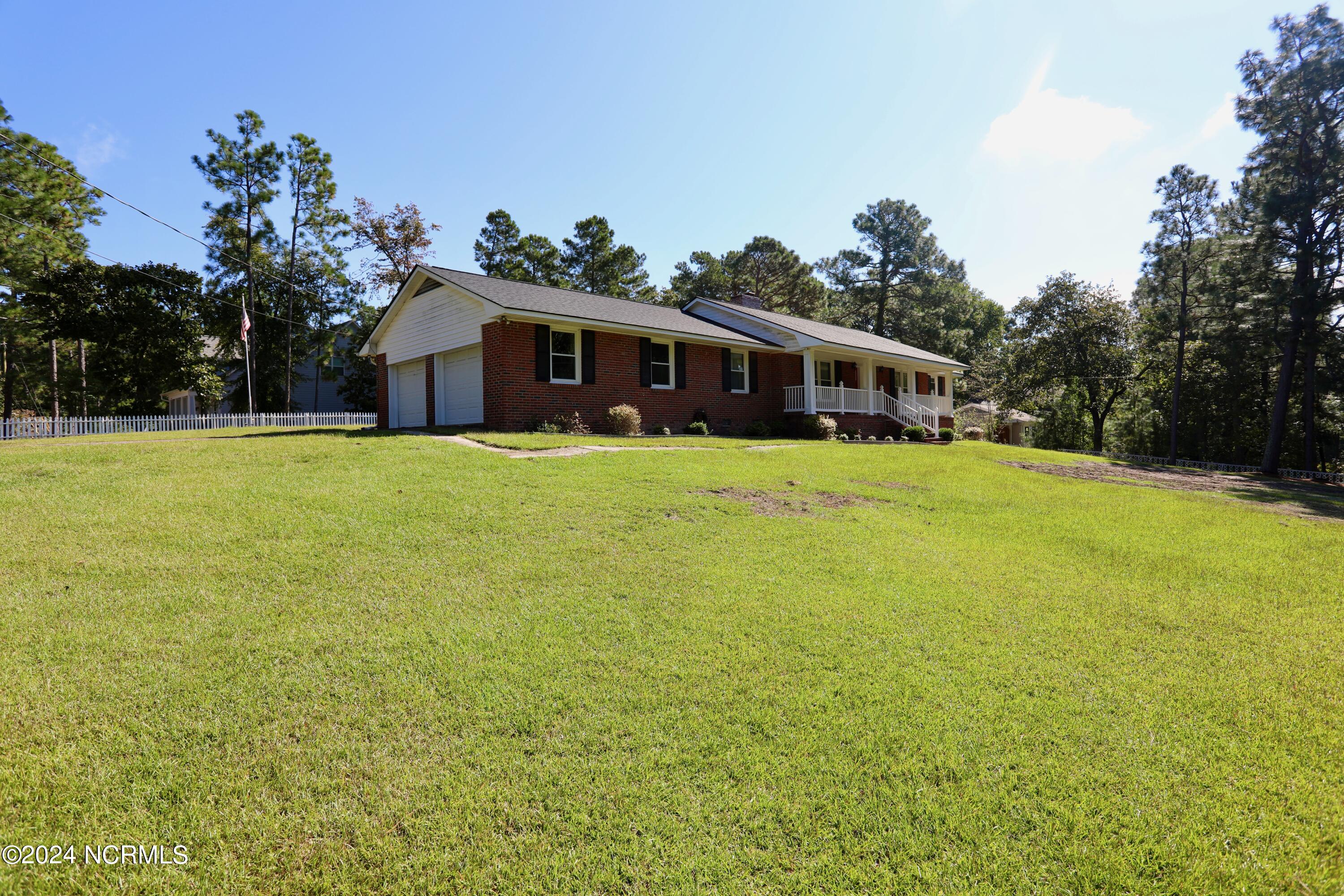 1111 N Glenwood Trail