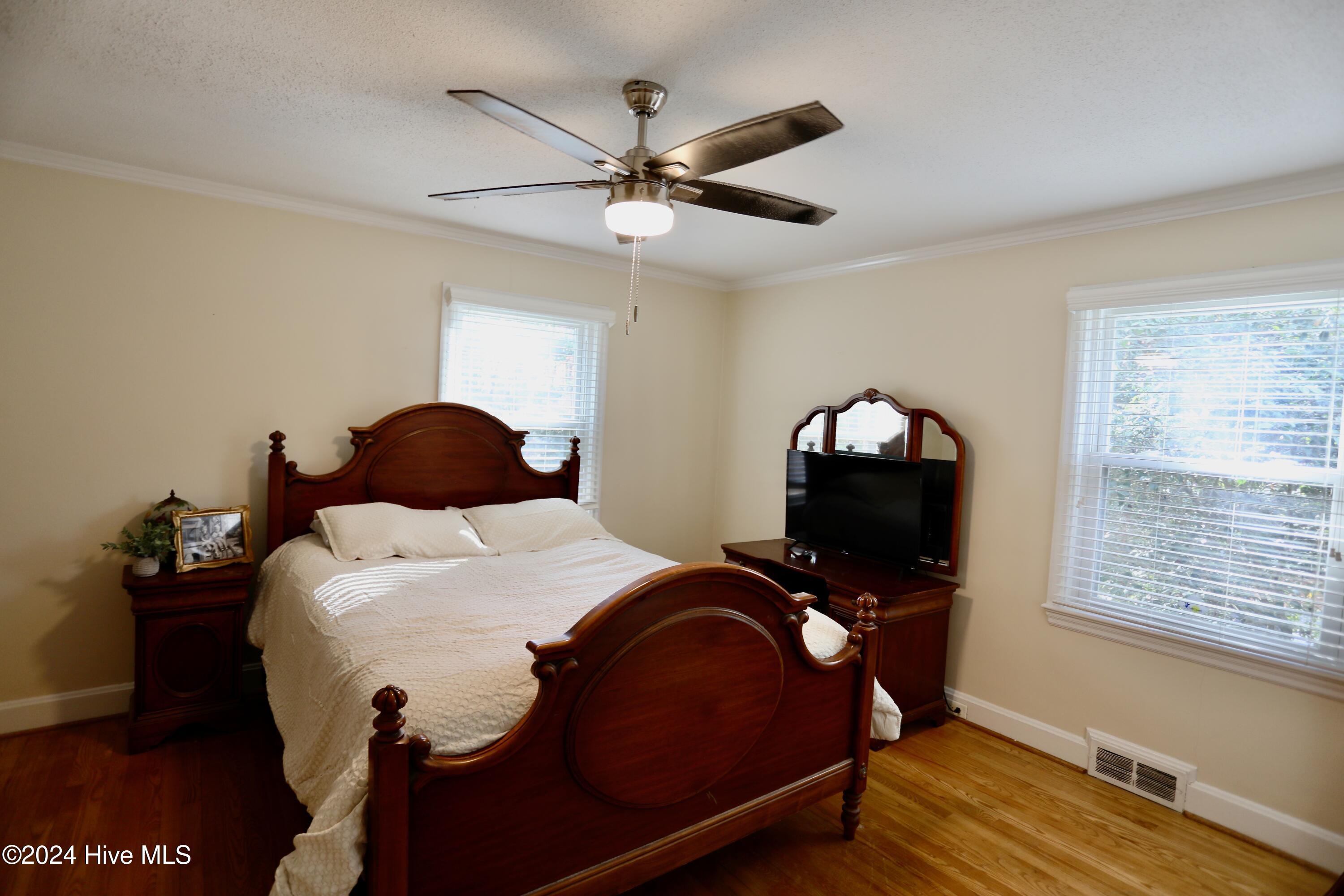 1290 Midland Road