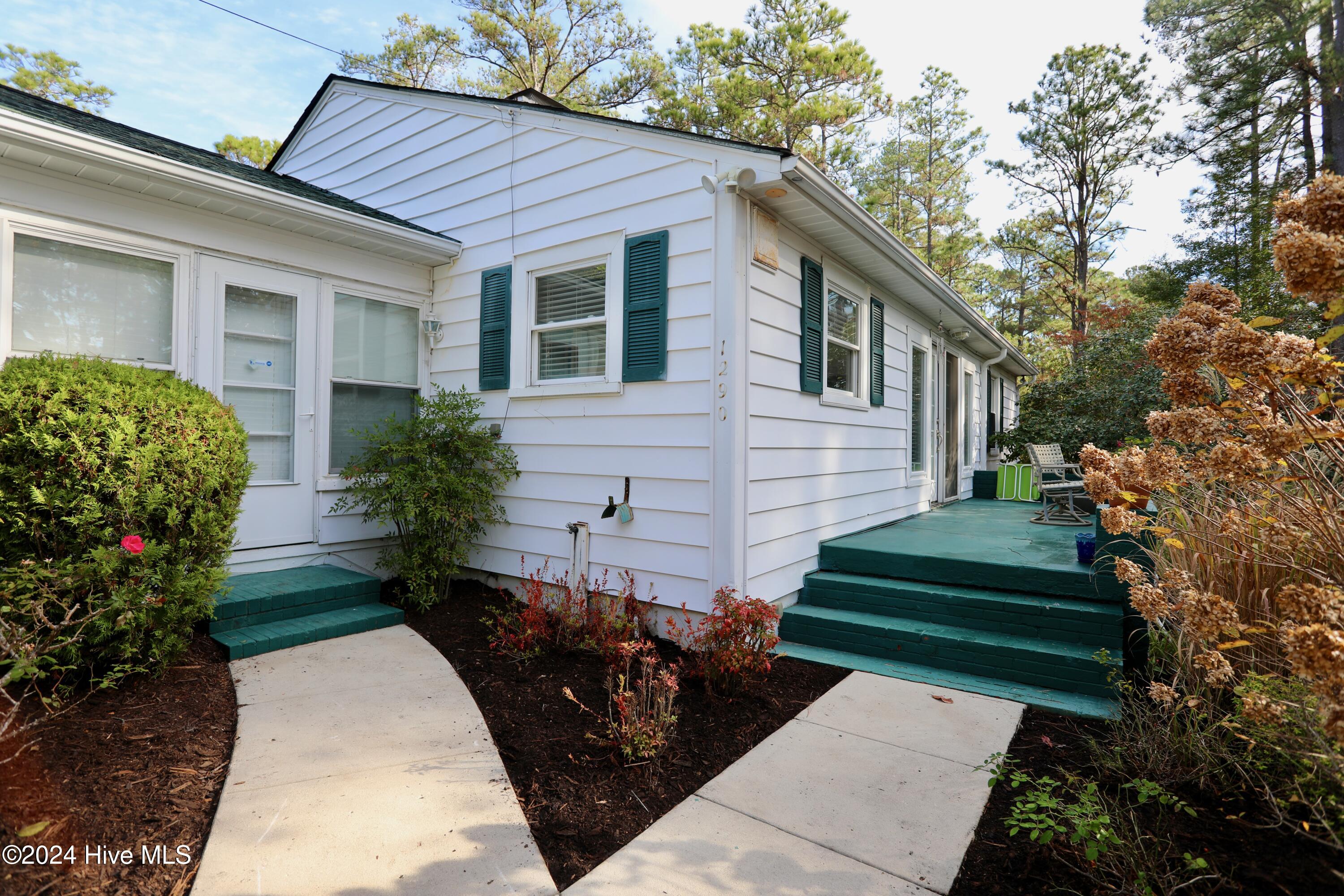 1290 Midland Road