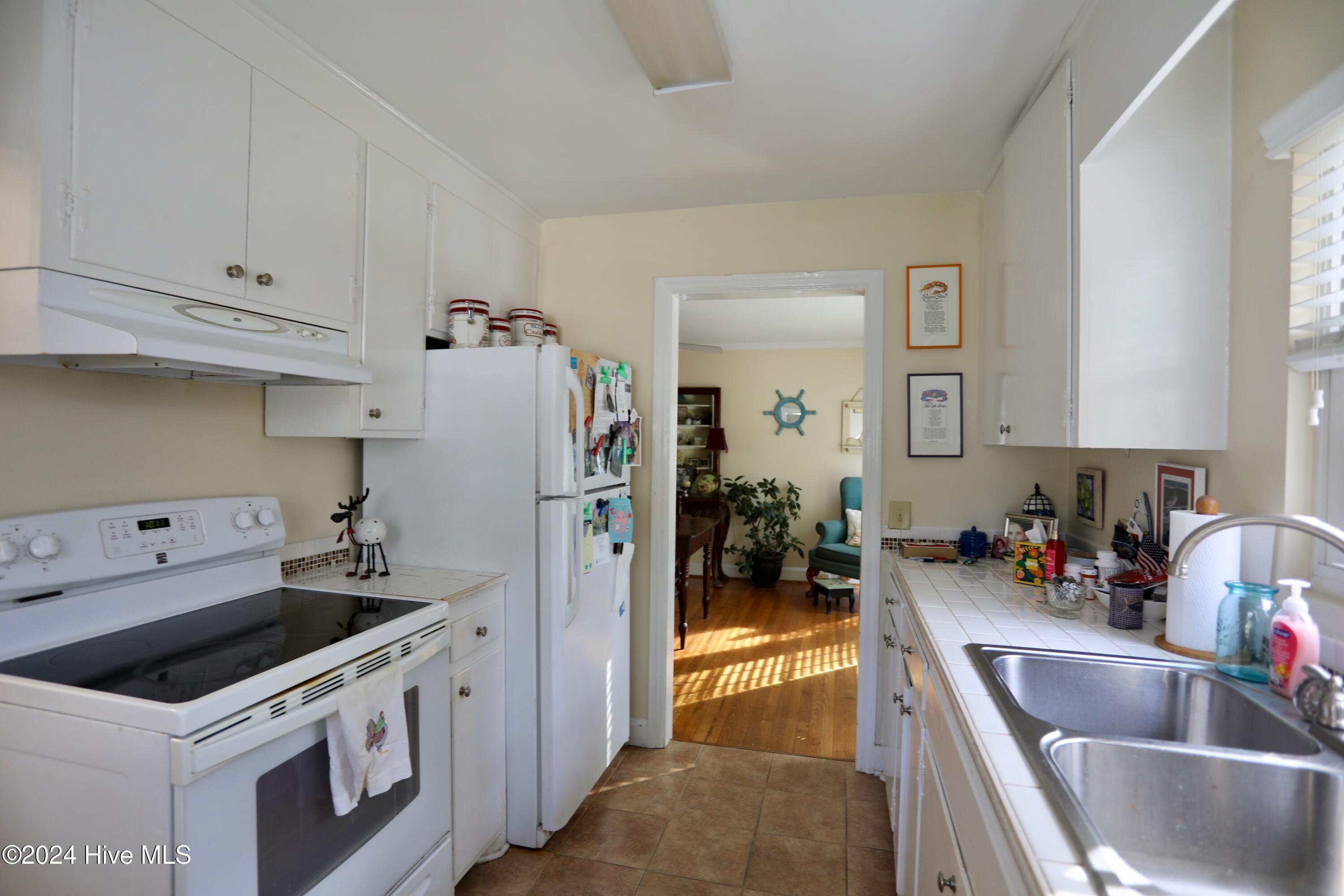 1290 Midland Road