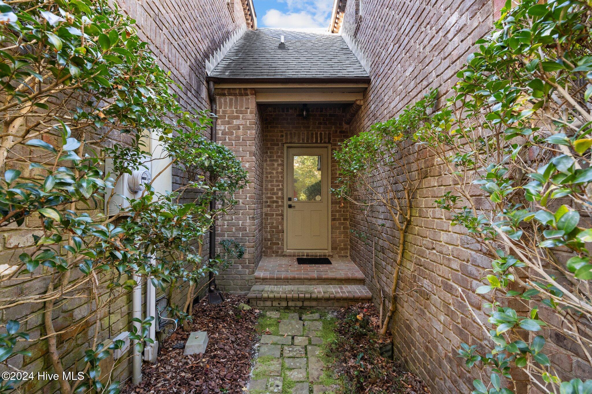 2 Chalford Place
