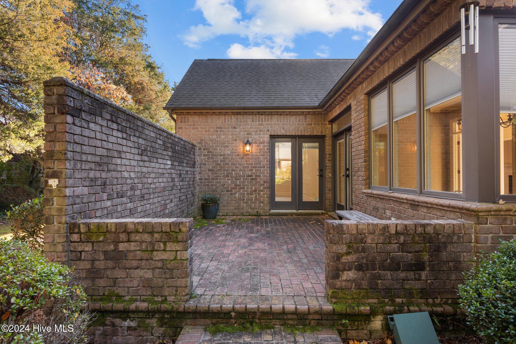 2 Chalford Place