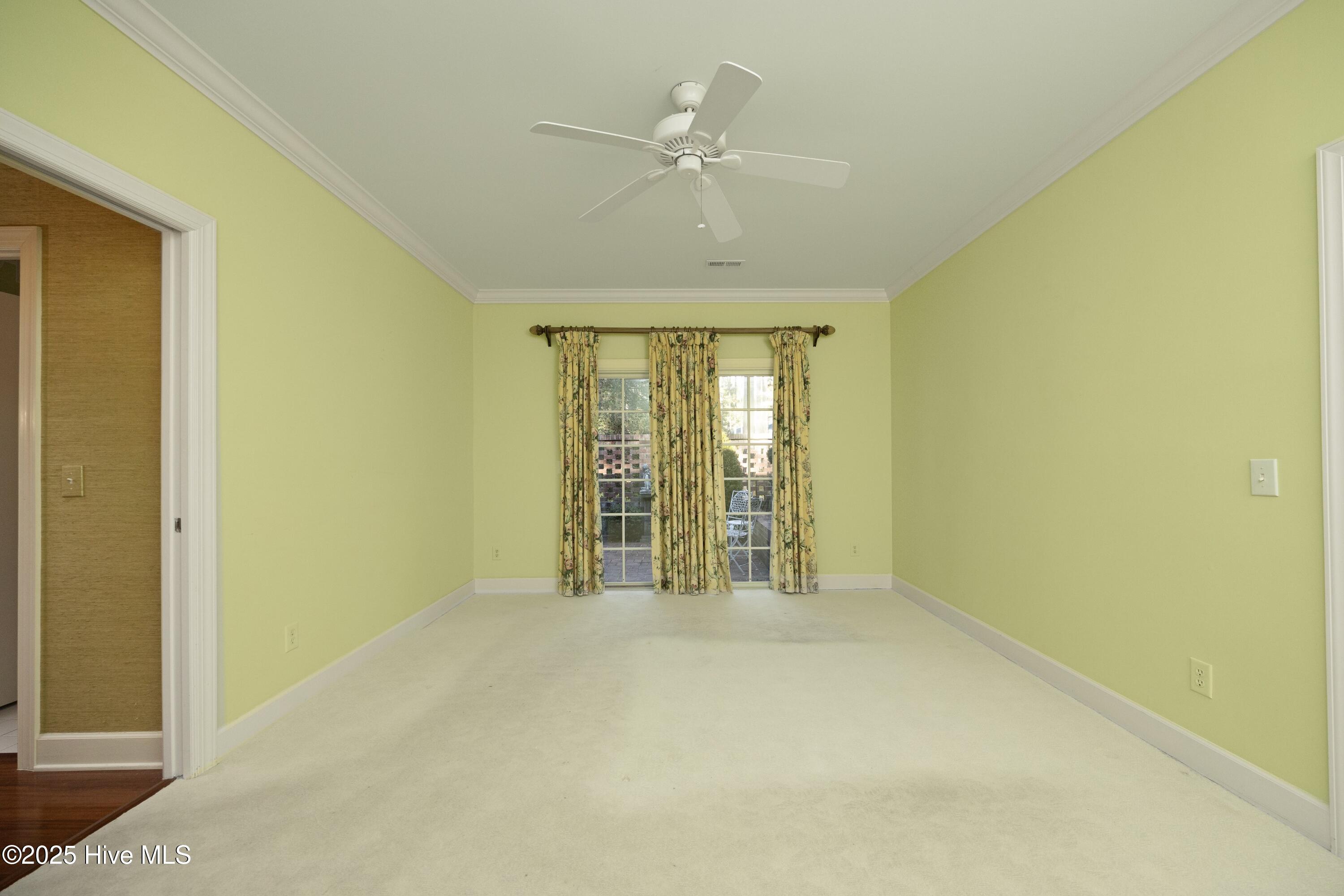 8 Ravenel Court