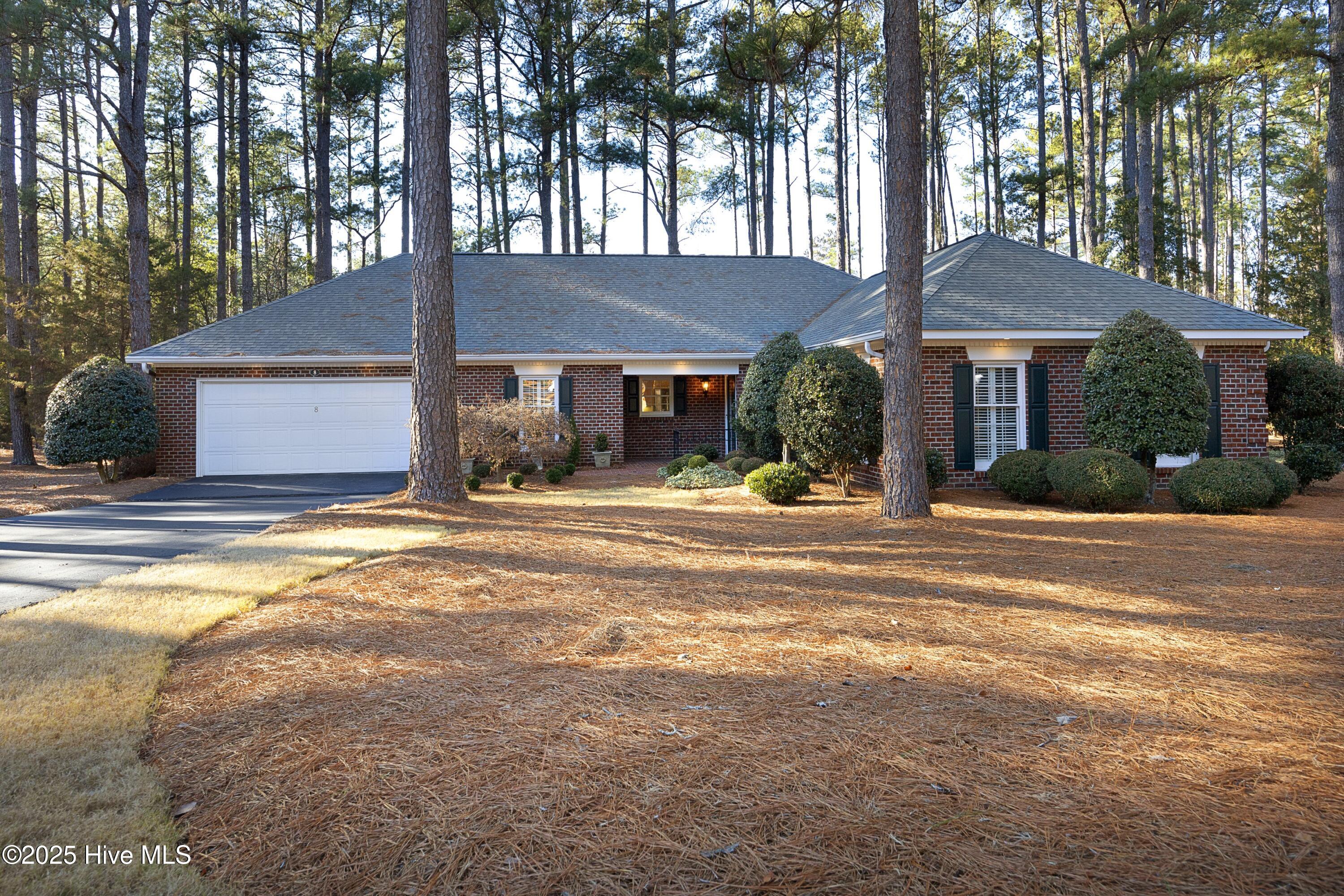 8 Ravenel Court