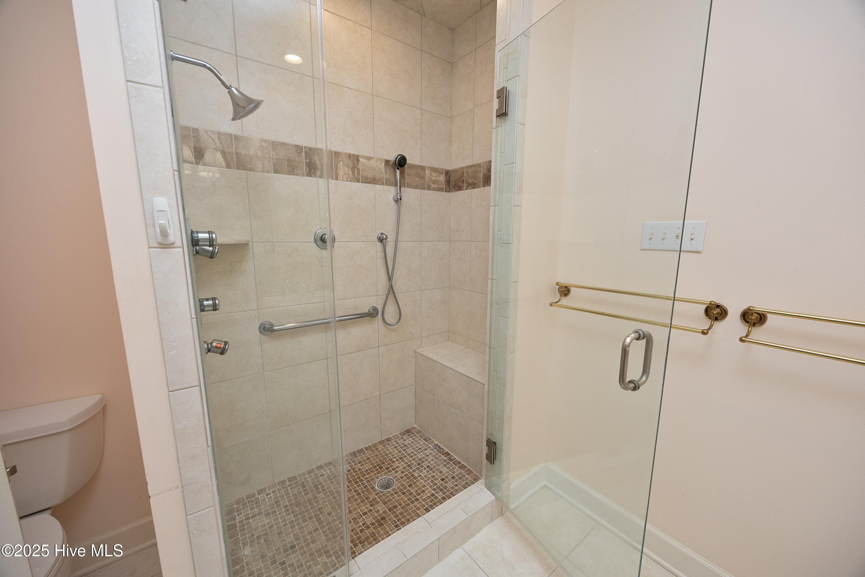 8 Ravenel Court