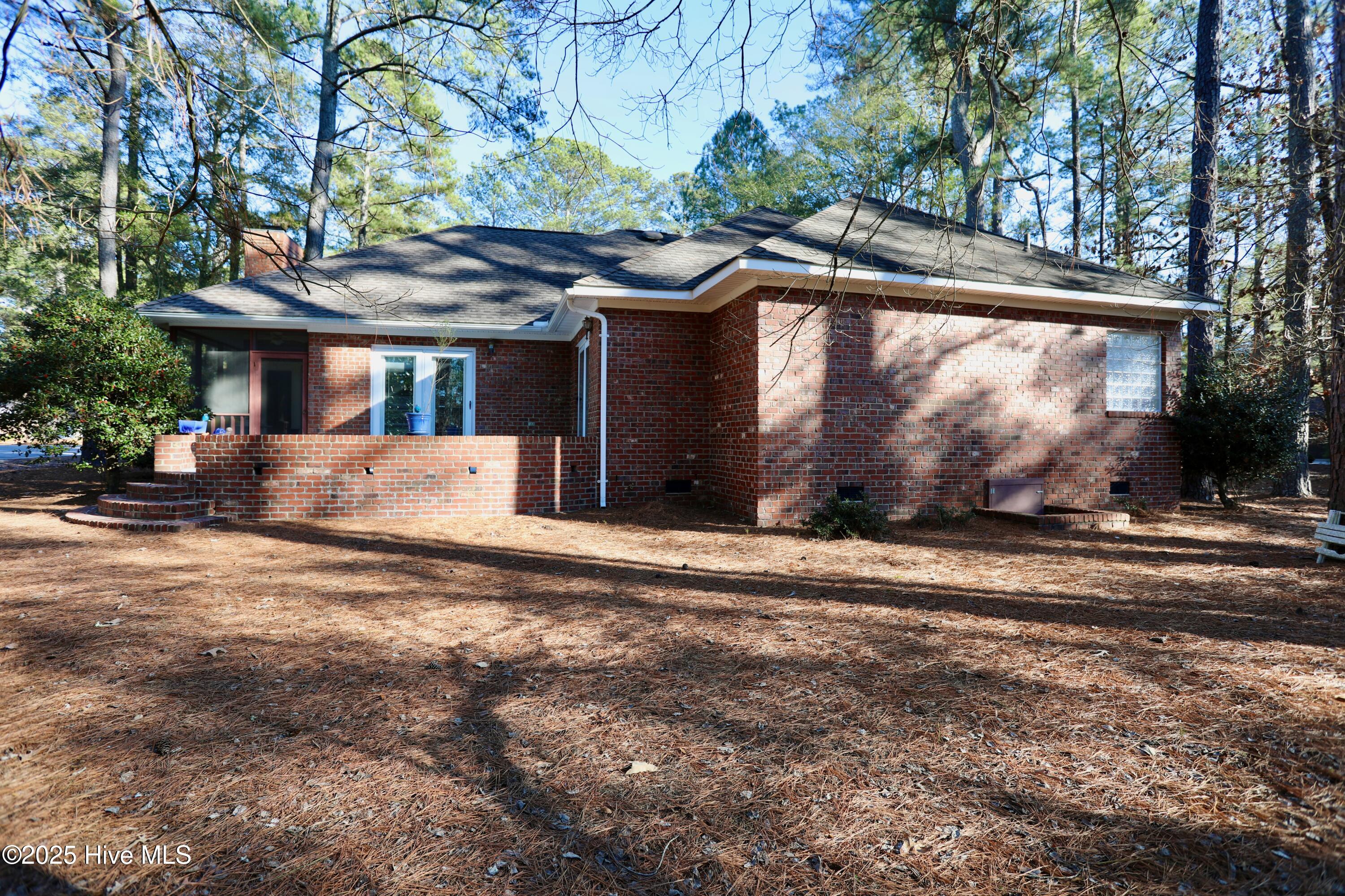 375 Lake Forest Drive