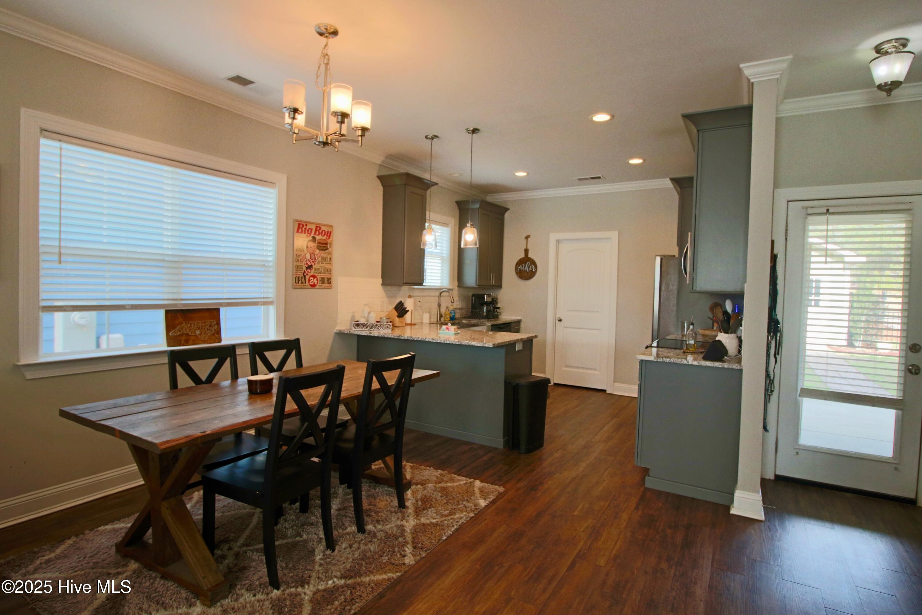 253 Legacy Lakes Way