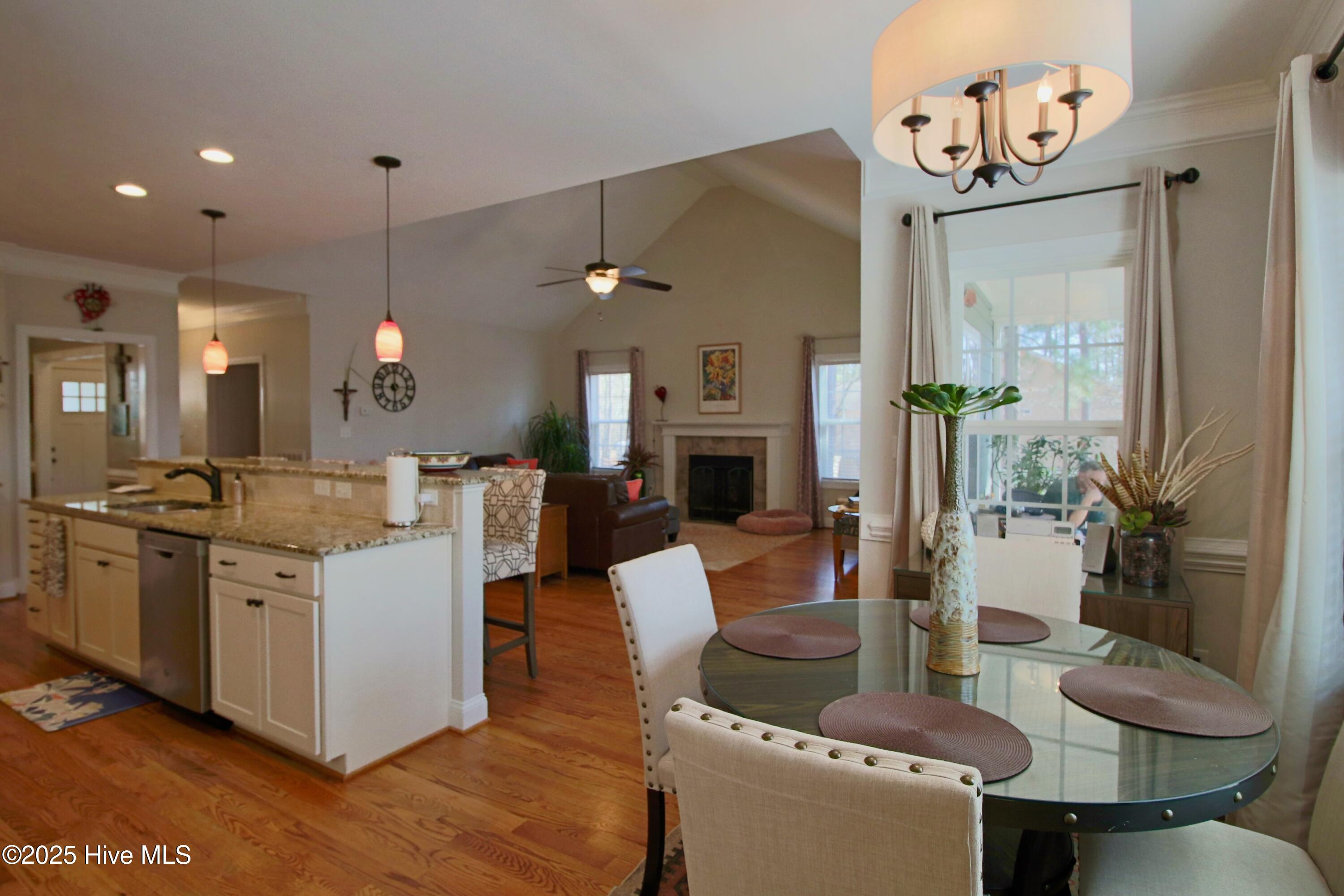 712 N Glenwood Trail