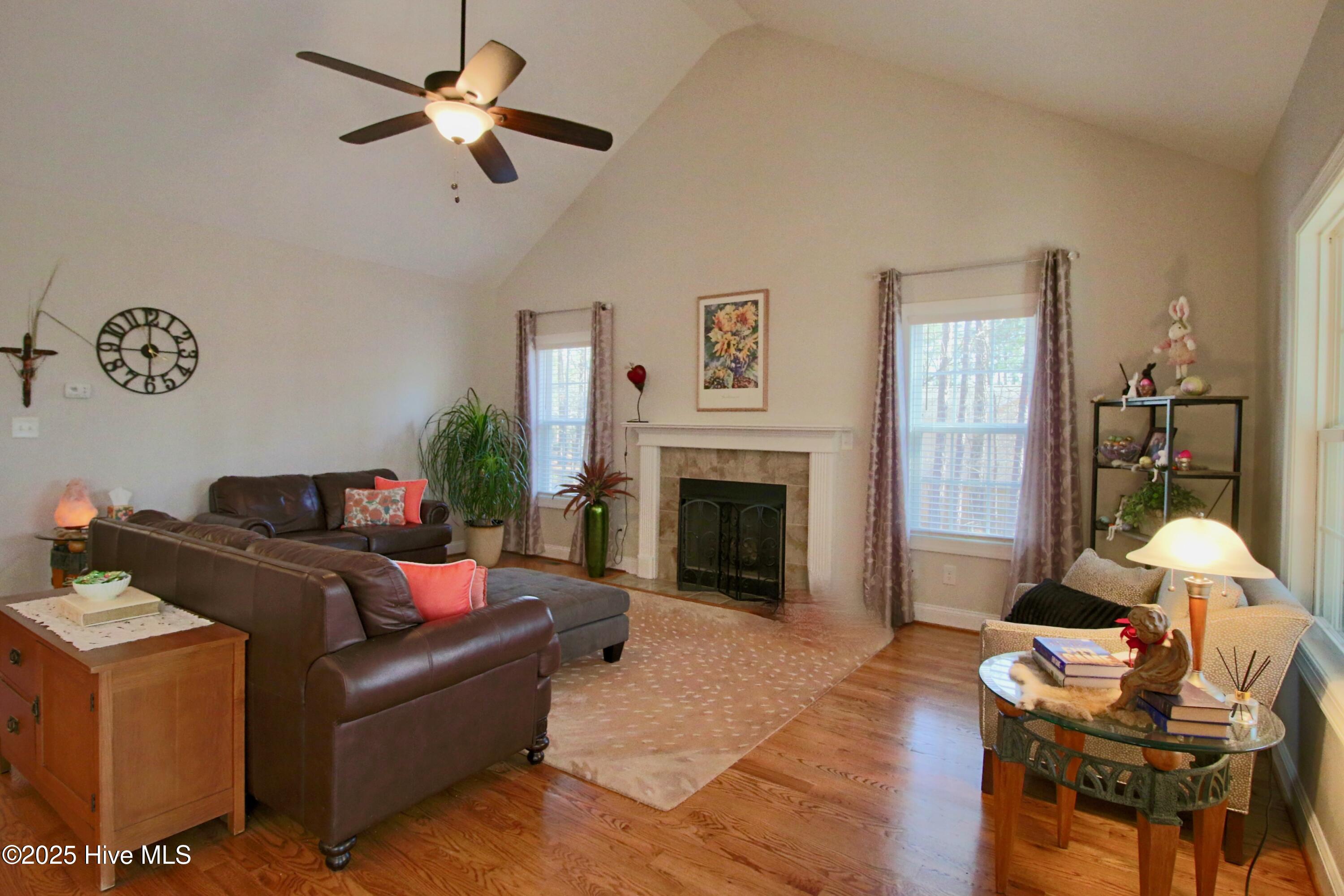712 N Glenwood Trail