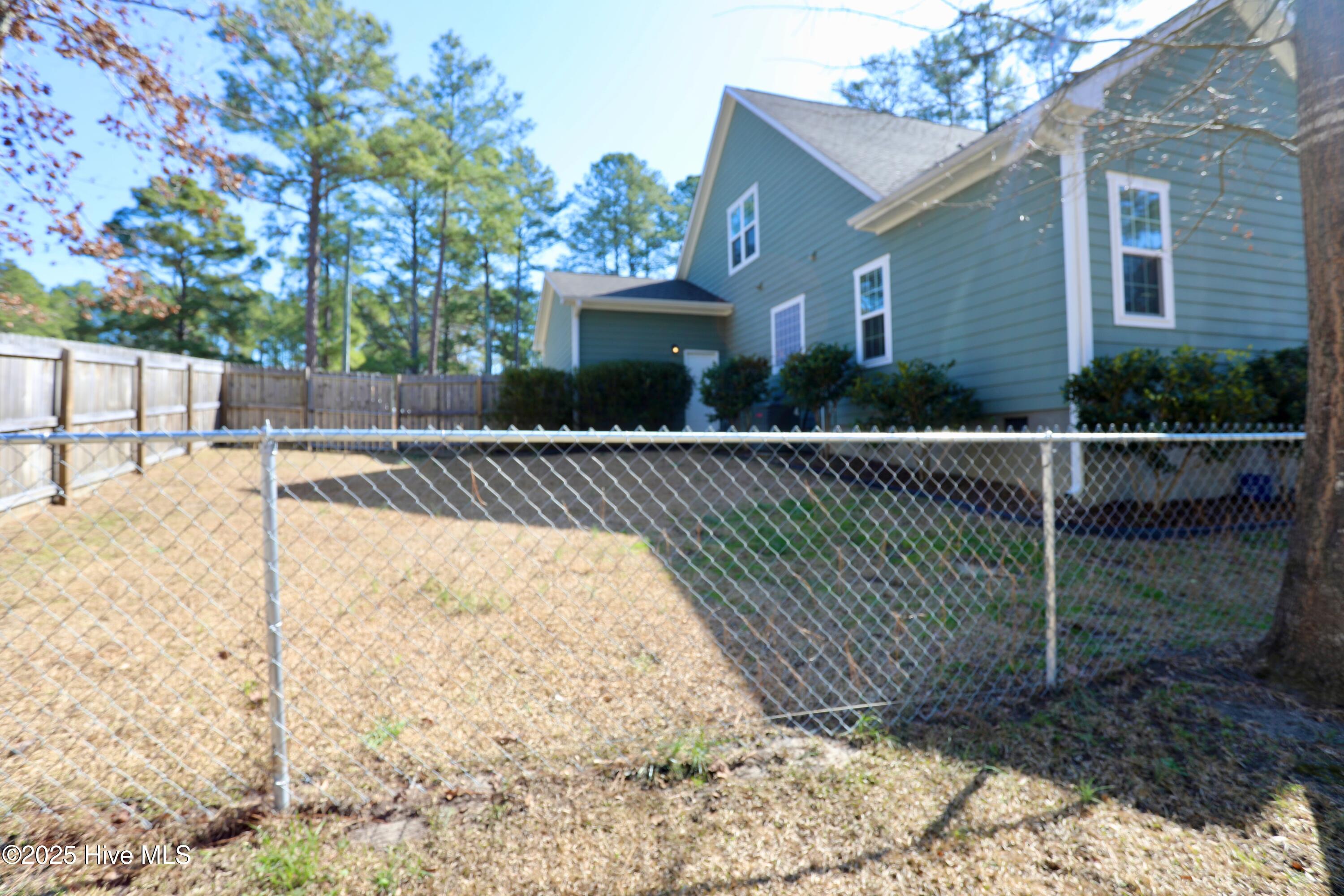 712 N Glenwood Trail