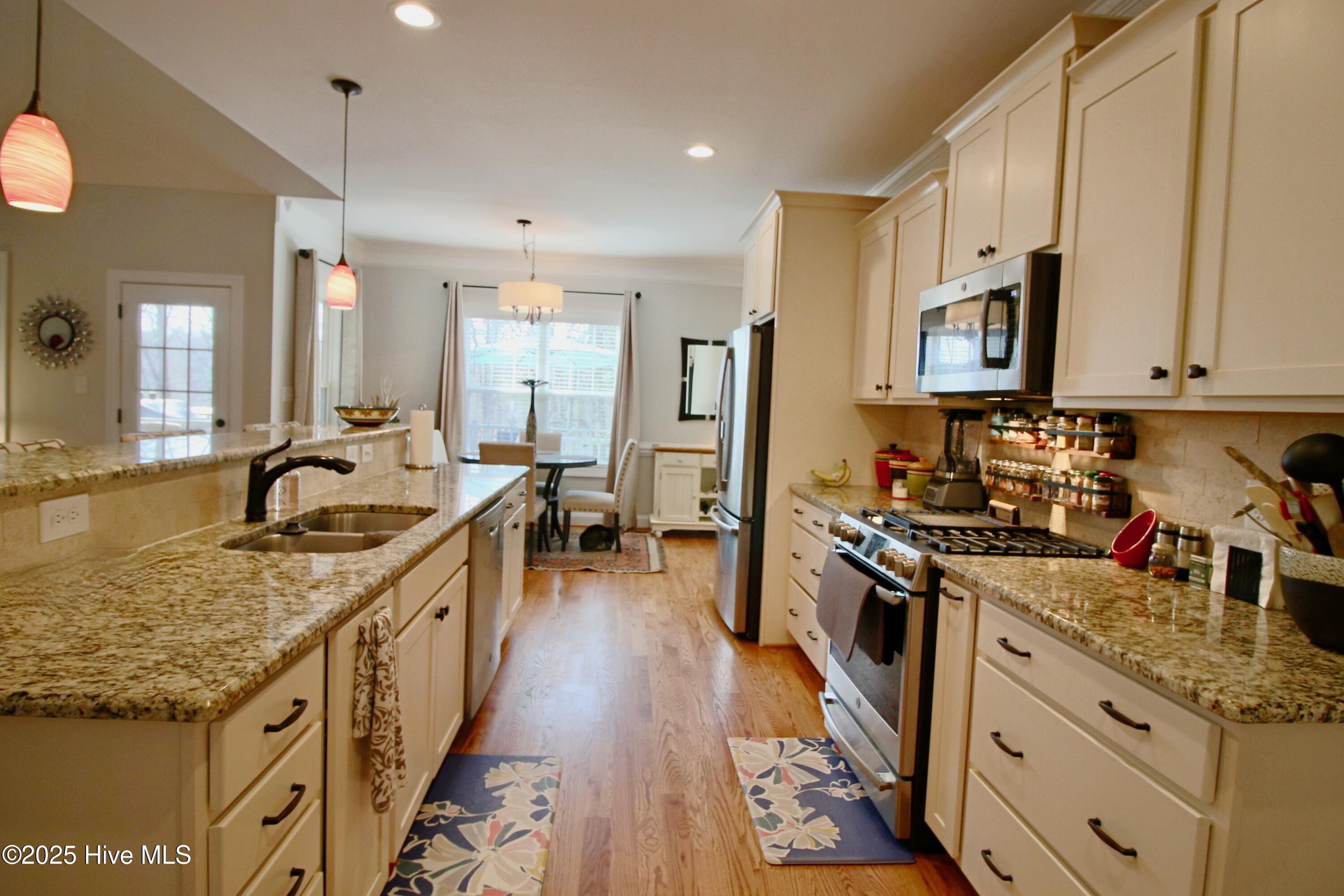 712 N Glenwood Trail