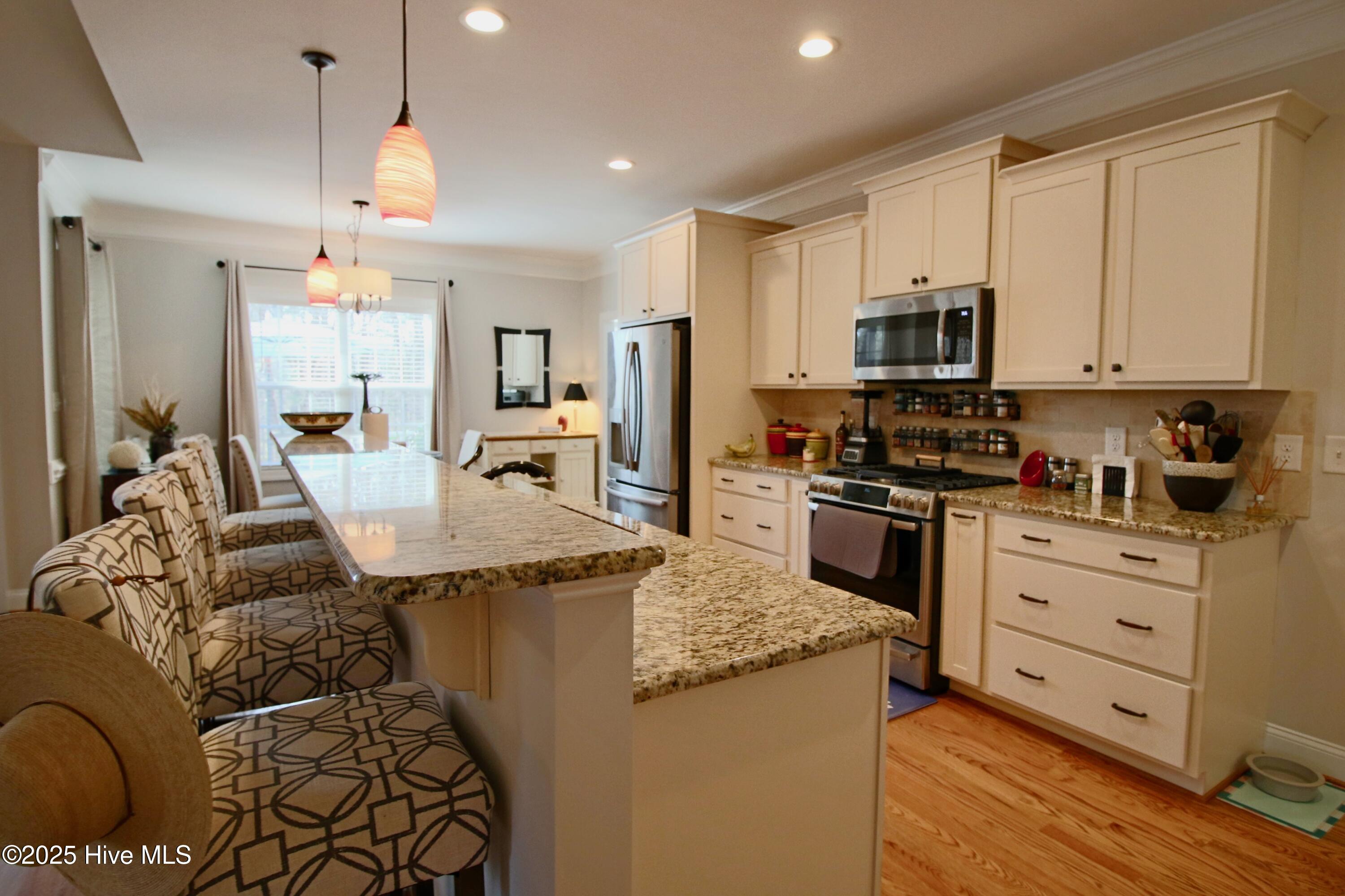 712 N Glenwood Trail
