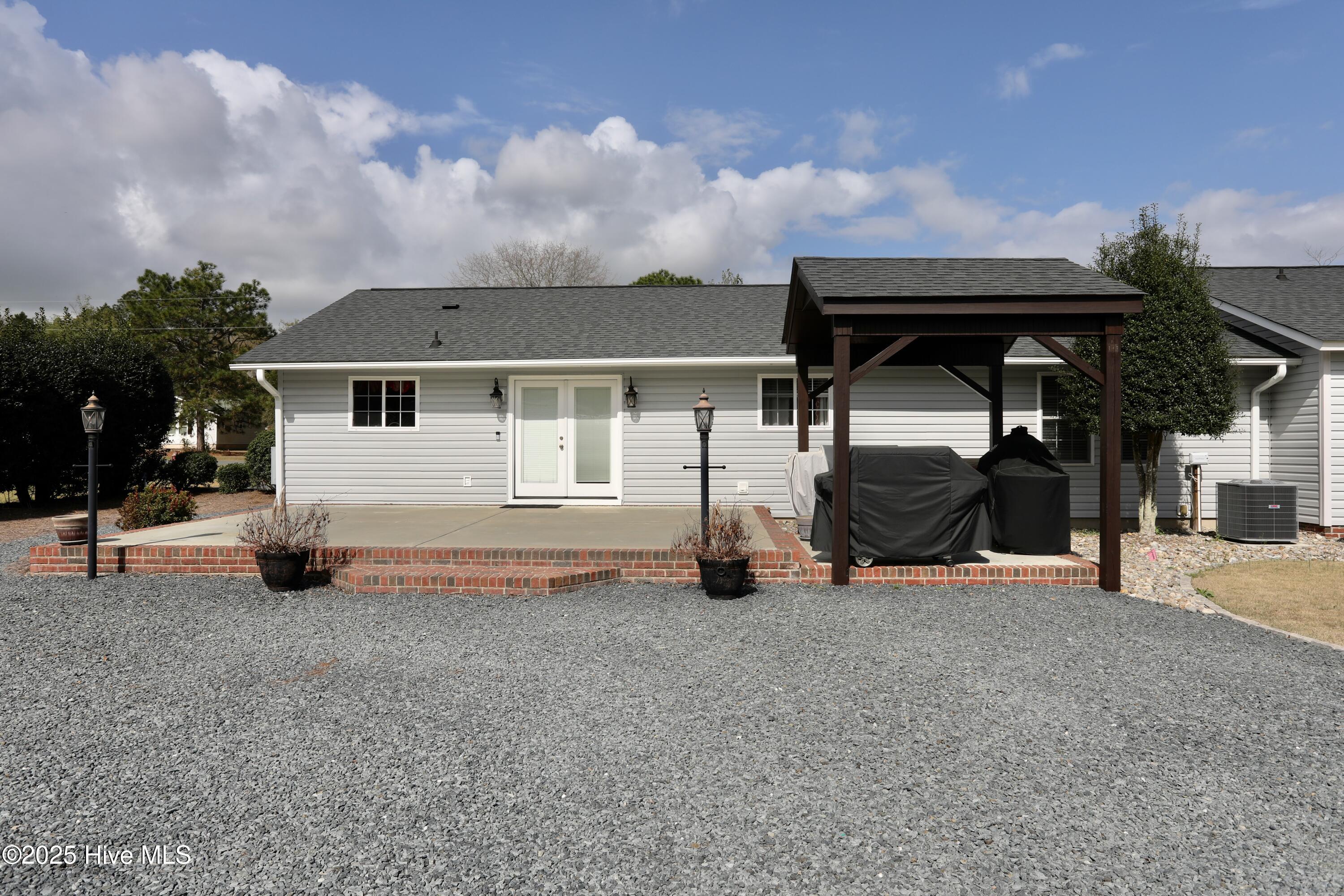 345 N Cherry Street
