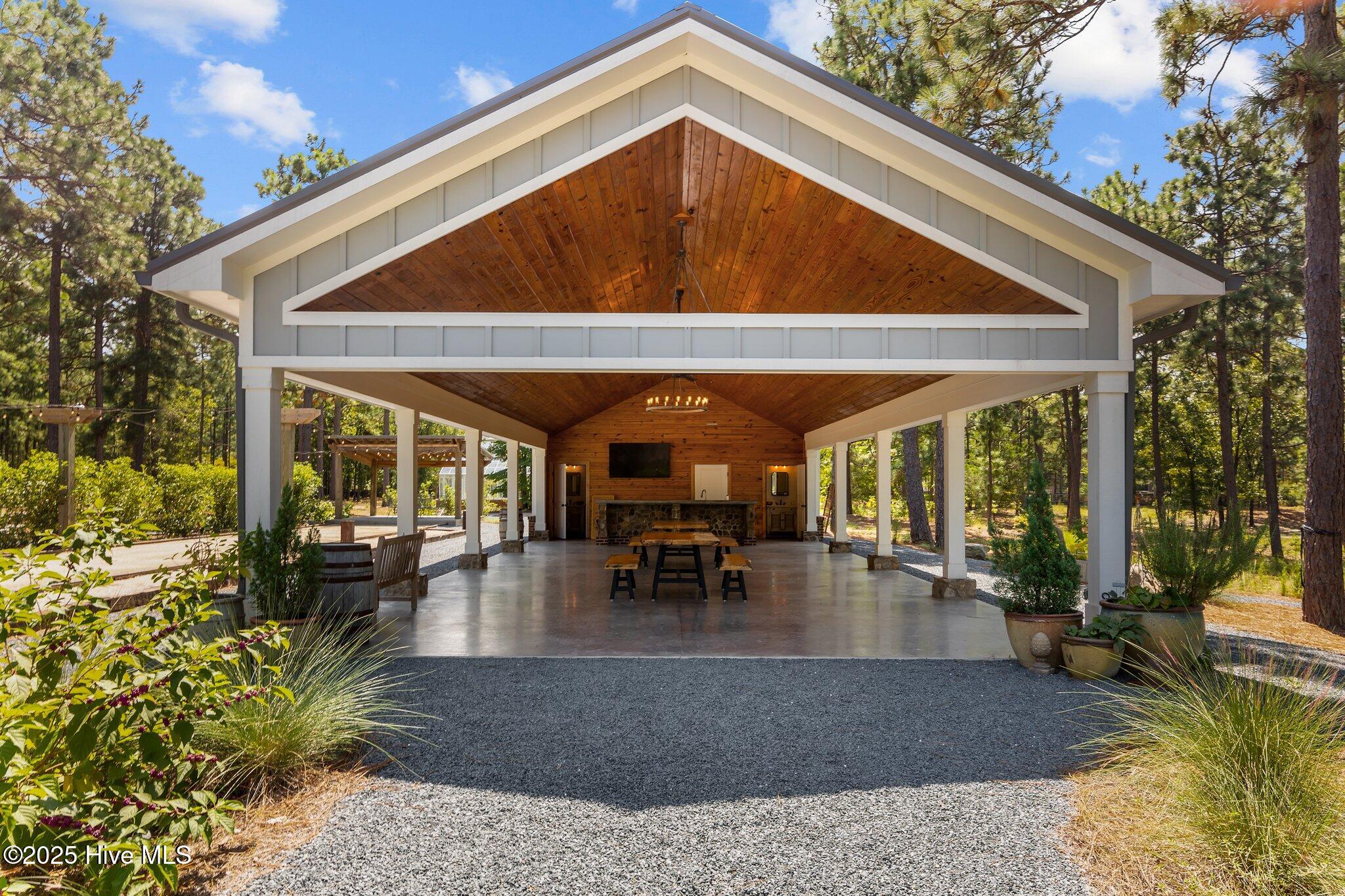214 Freeman Way