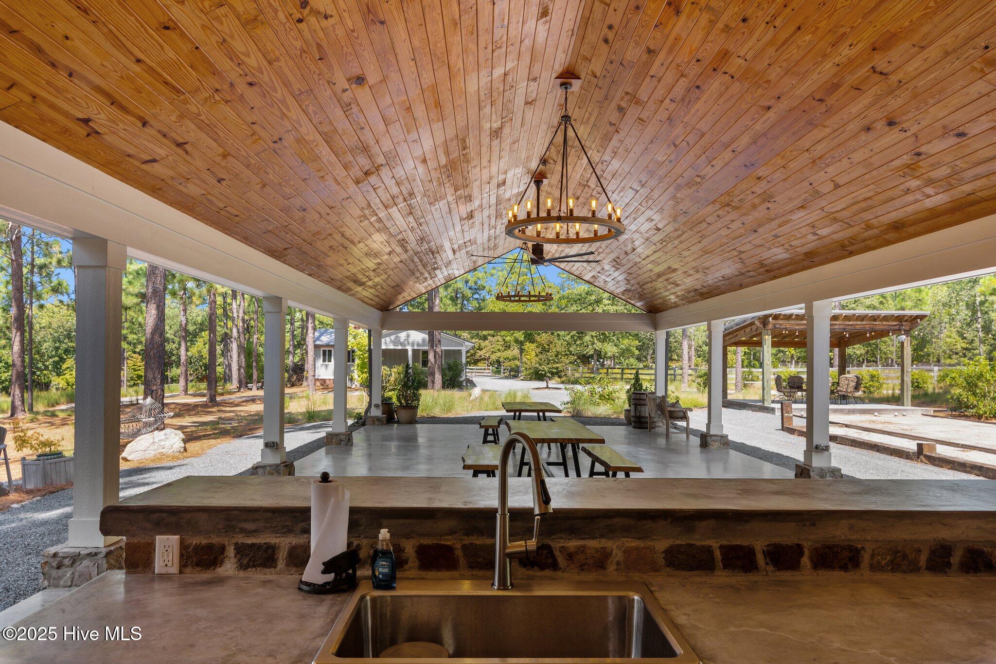 214 Freeman Way