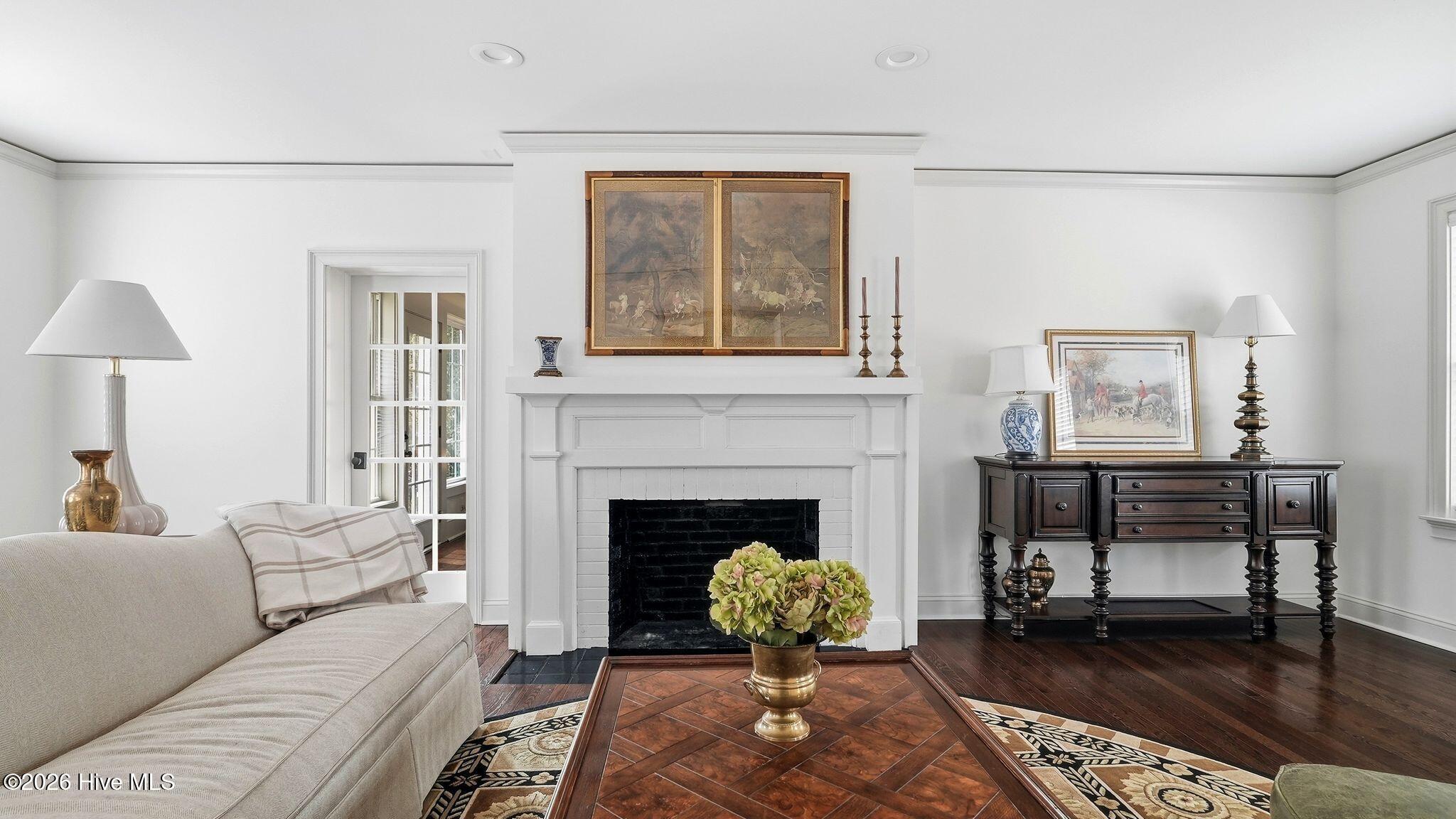 225 Hill Road