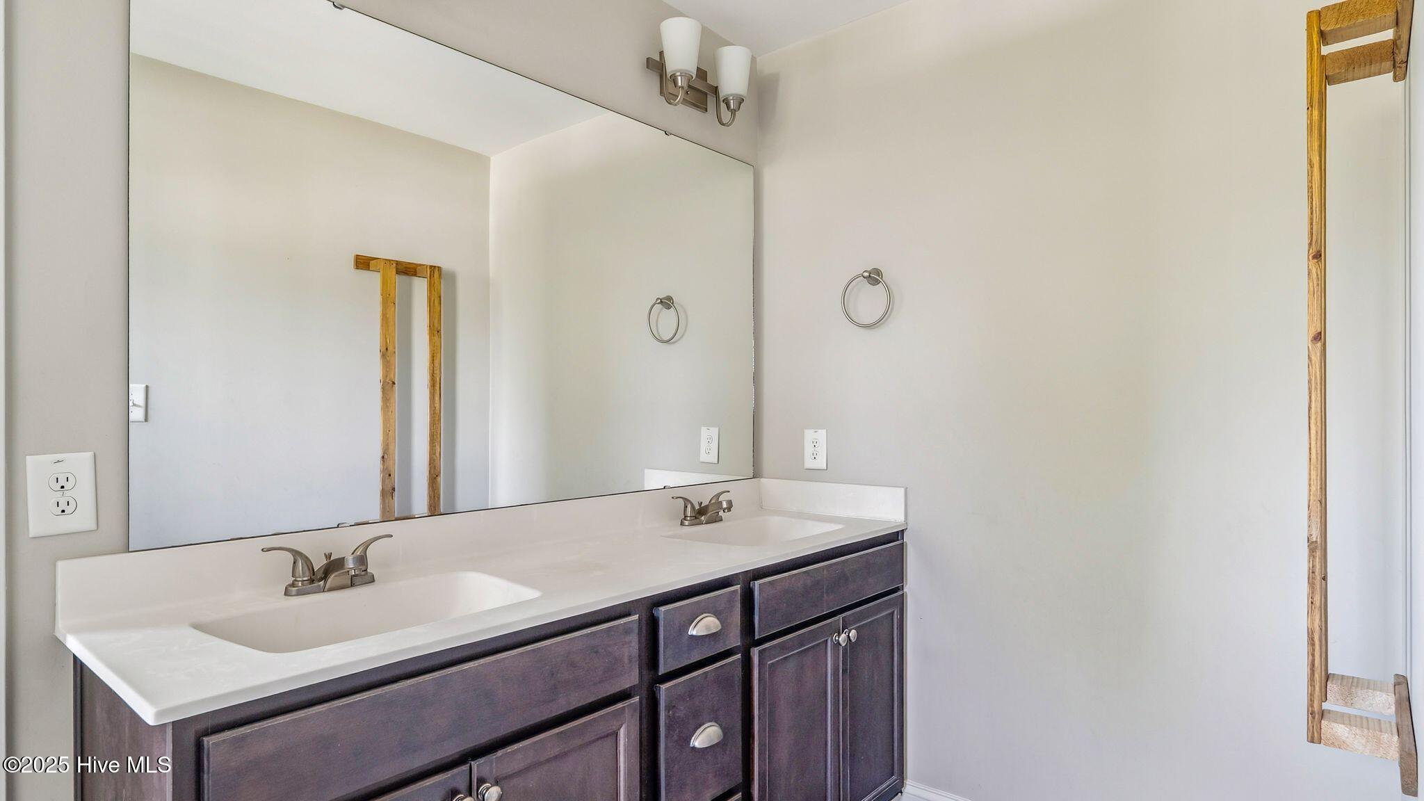 1141 Yellowwood Drive