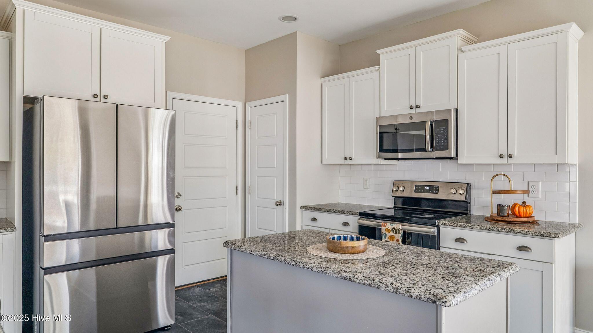 1141 Yellowwood Drive