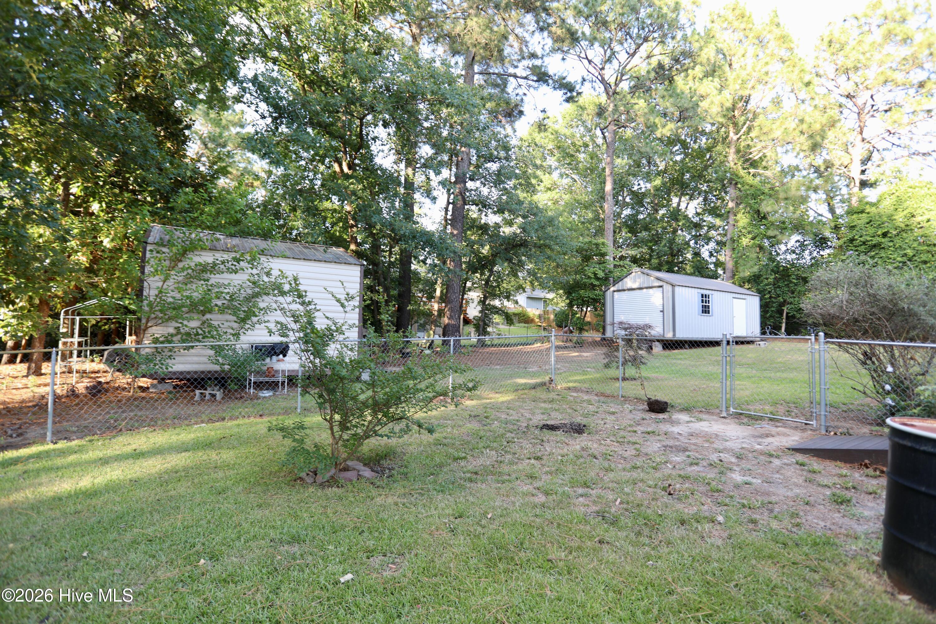 110 Robin Hood Lane