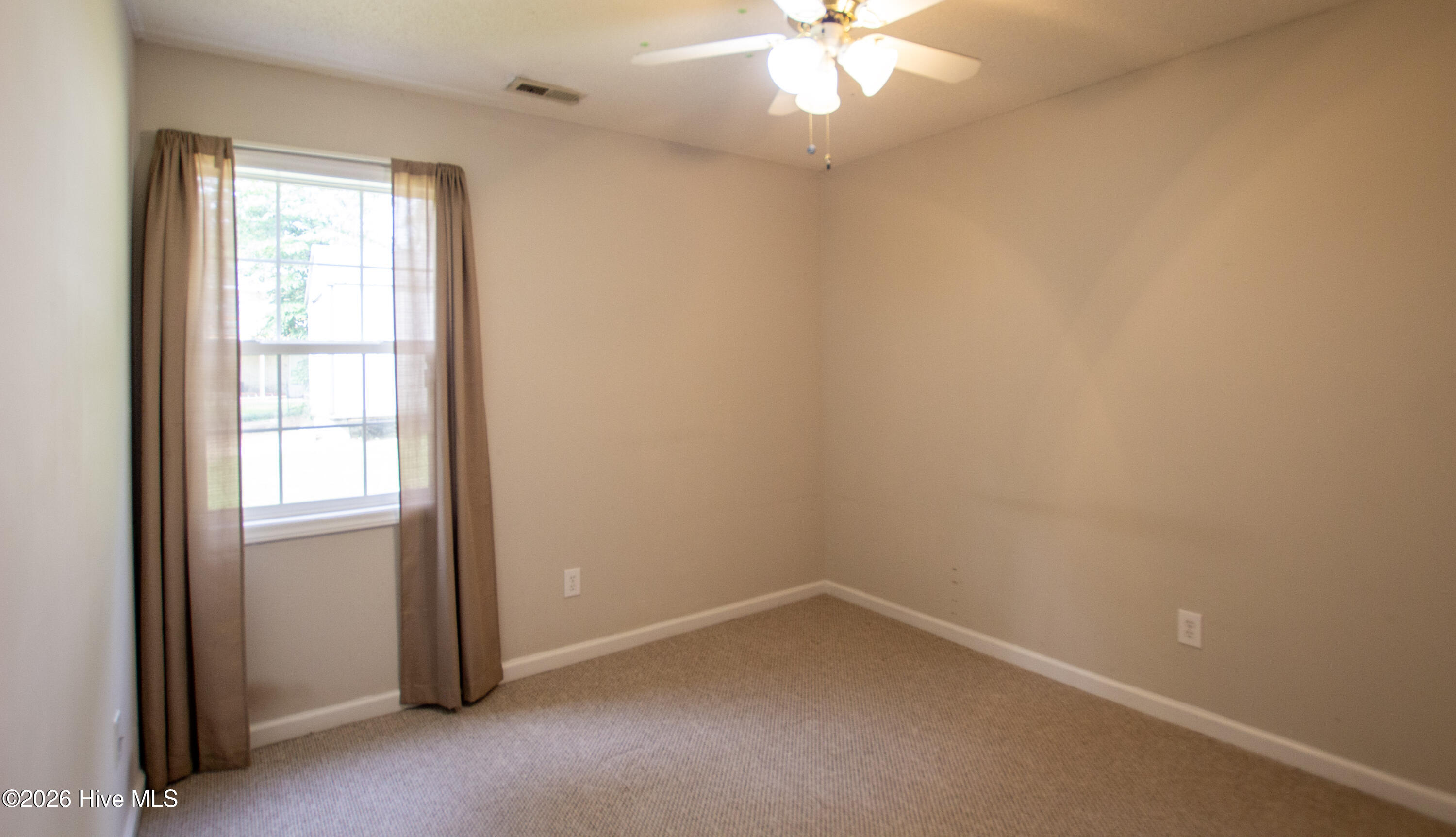 110 Robin Hood Lane