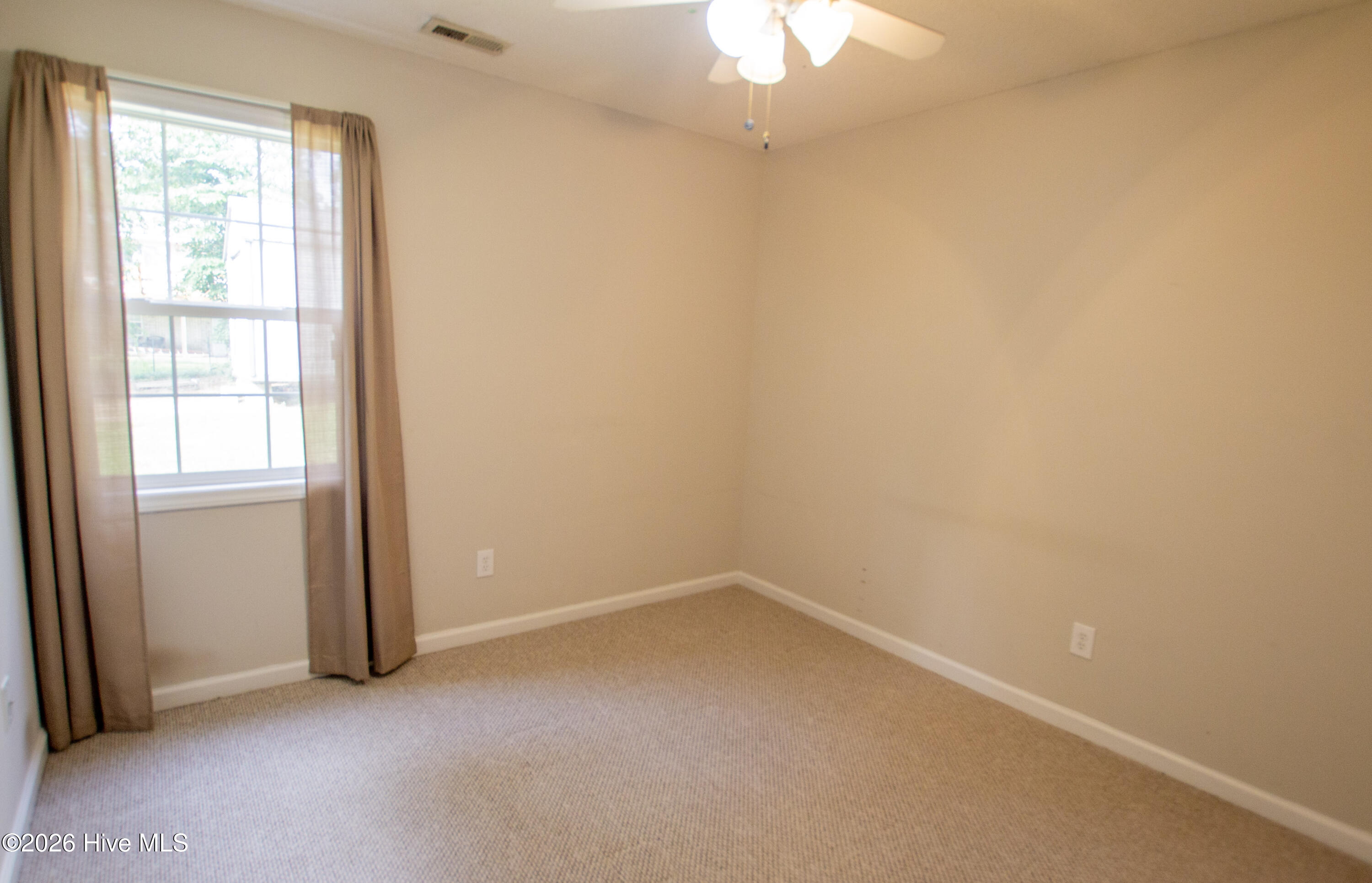 110 Robin Hood Lane