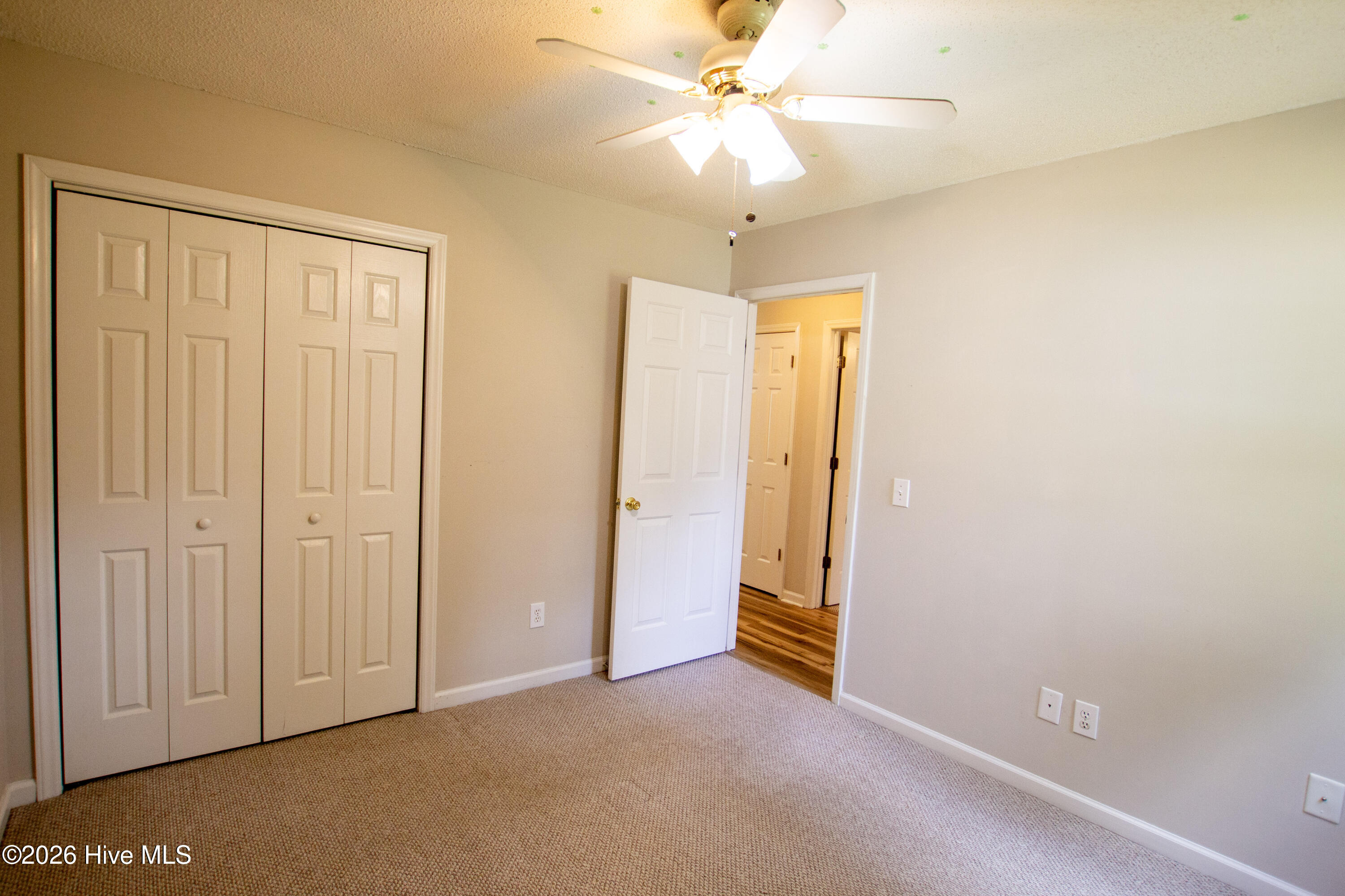 110 Robin Hood Lane