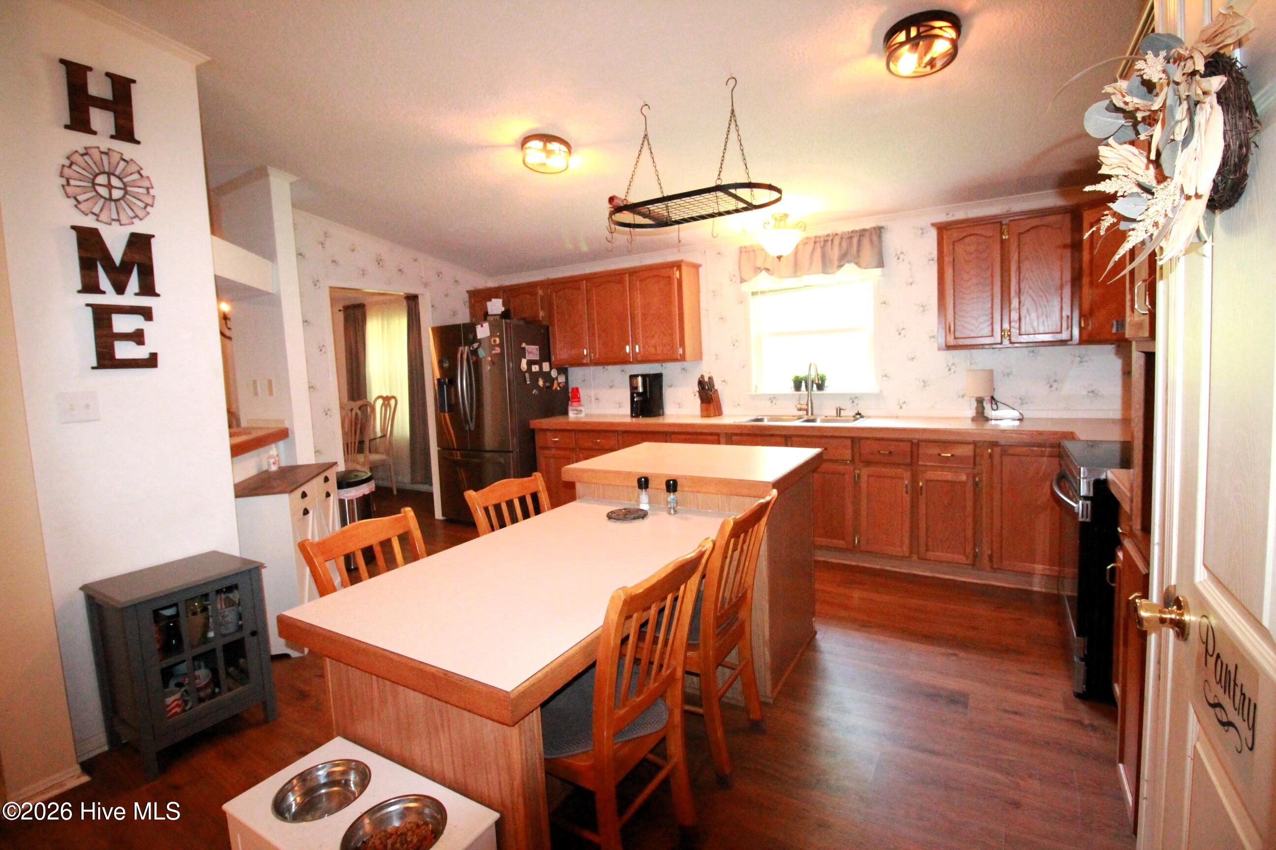 453 Lane Road