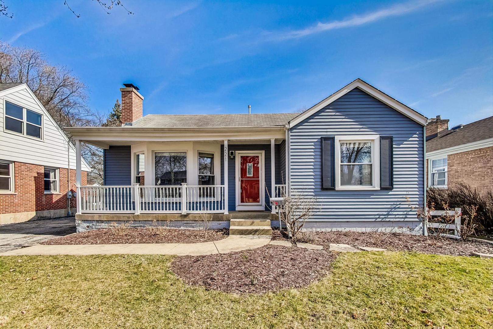 221 S Wa Pella Avenue