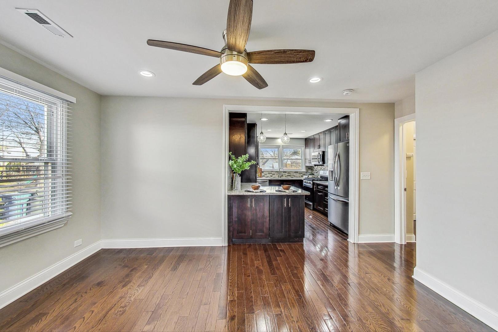 221 S Wa Pella Avenue