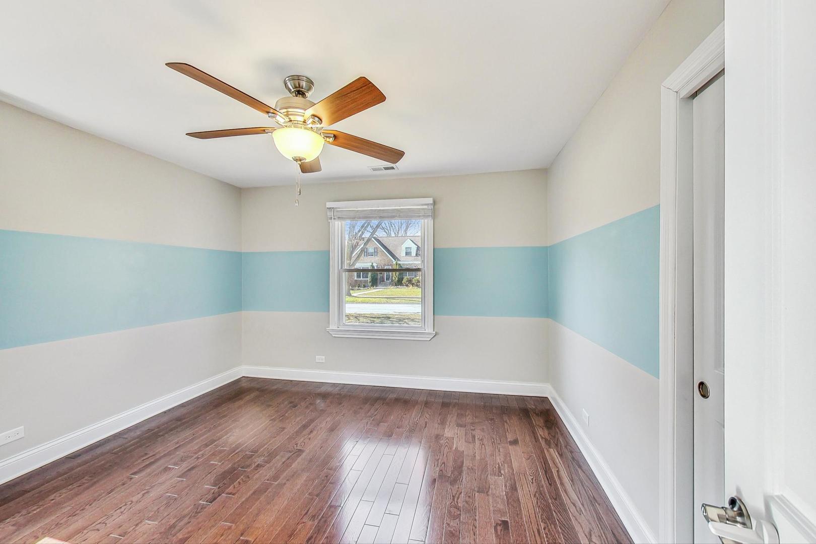 221 S Wa Pella Avenue