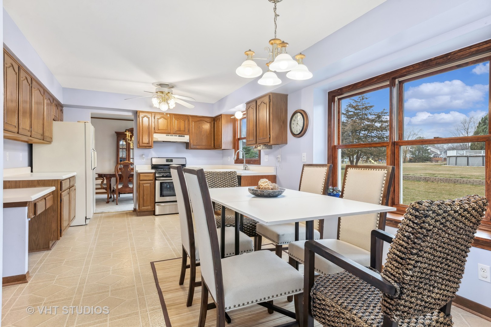 1190 Amberwood Drive