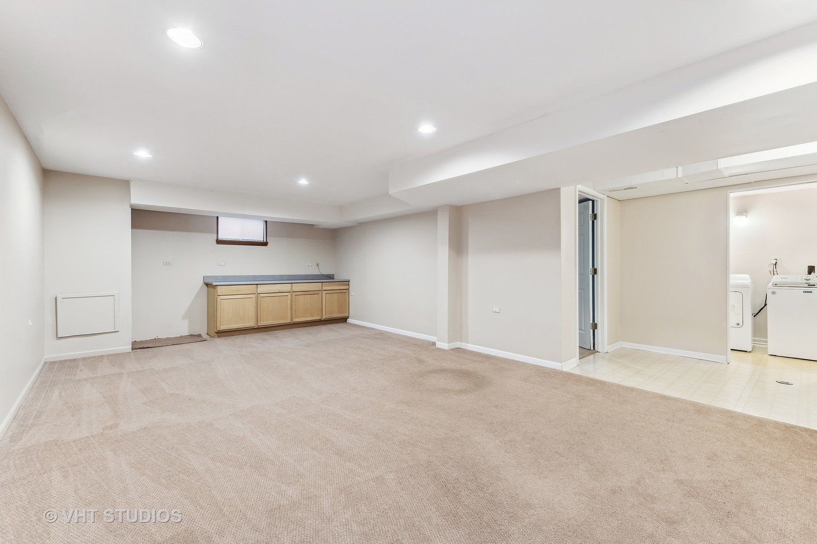 1190 Amberwood Drive