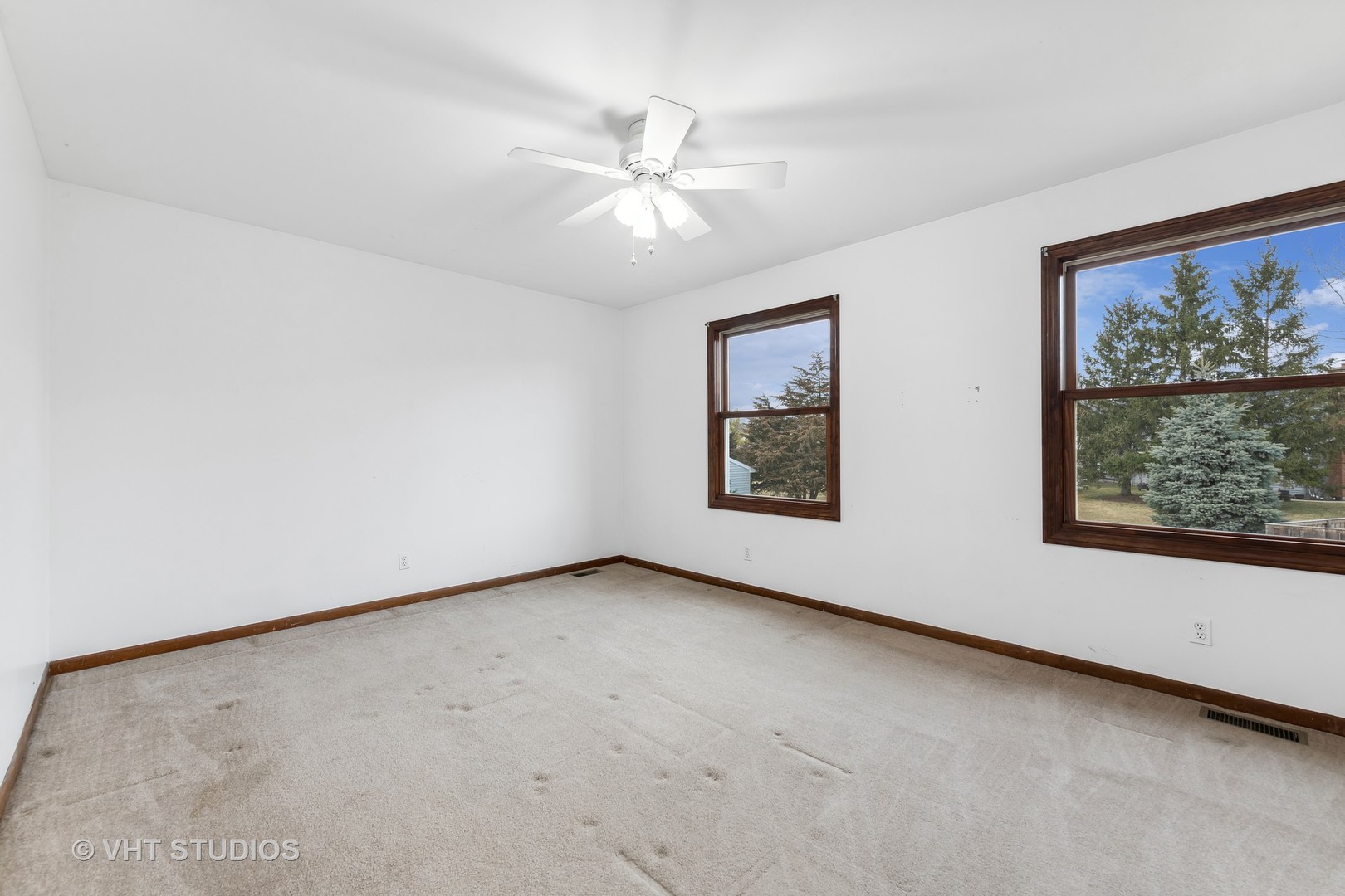 1190 Amberwood Drive