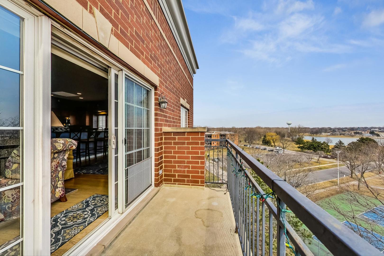 405 S Creekside Drive Unit: 606