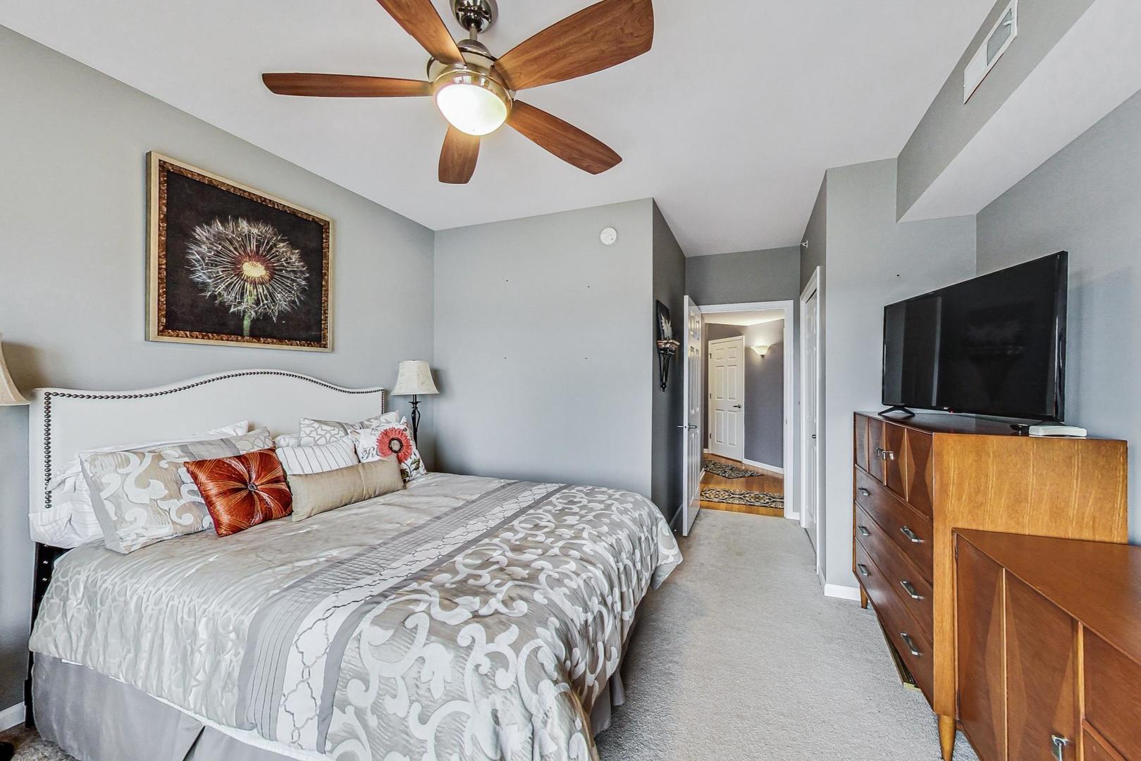 405 S Creekside Drive Unit: 606