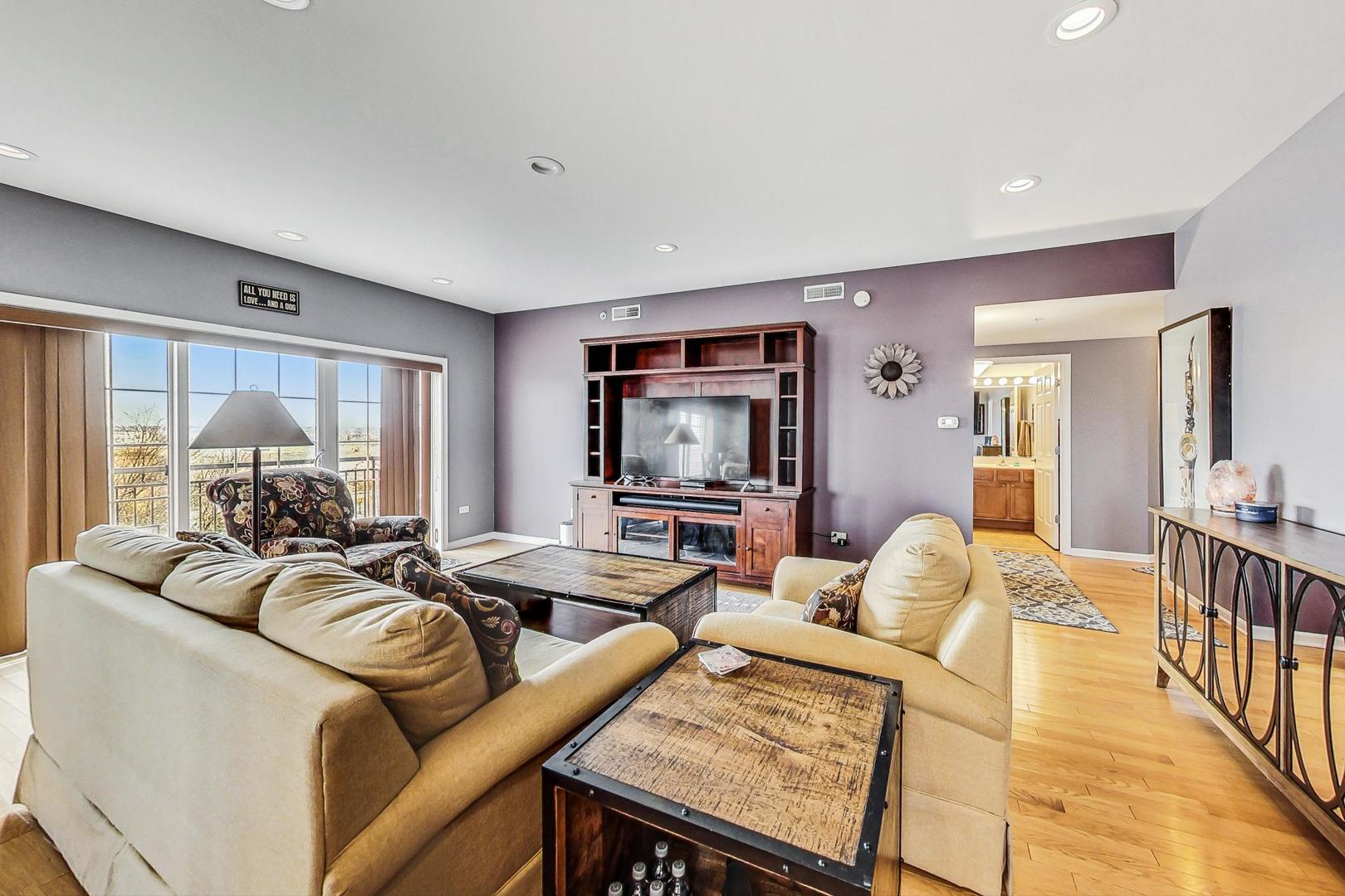 405 S Creekside Drive Unit: 606